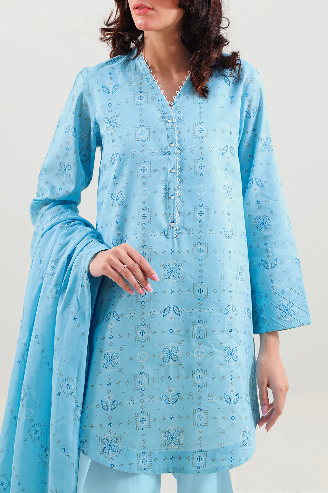 Unstitched Printed Lawn 3 Piece - Image 2