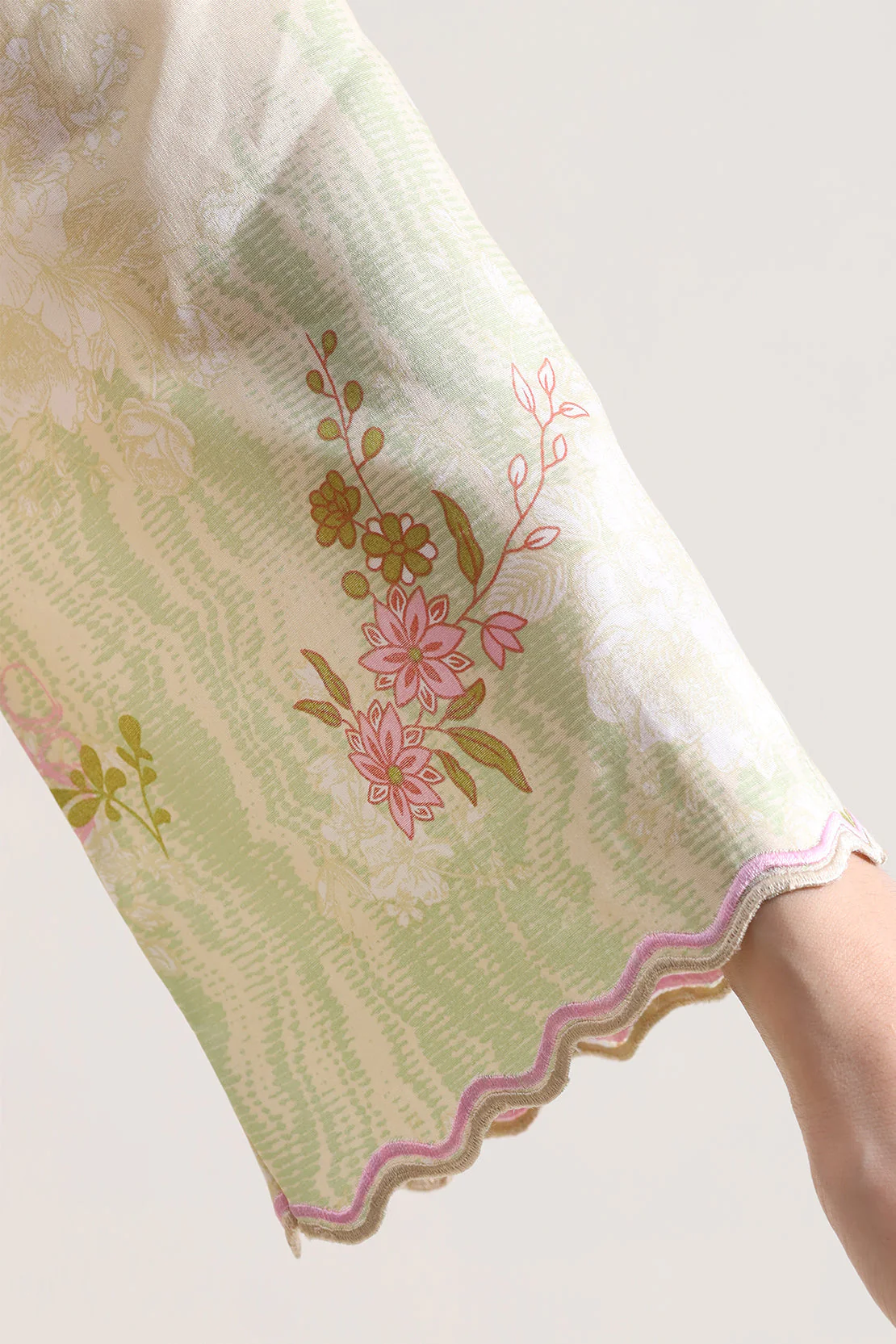 Unstitched Printed Lawn 3 Piece - Image 5
