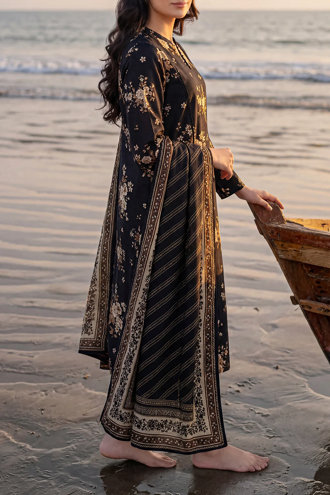 Unstitched Printed Lawn 3 Piece - Image 2