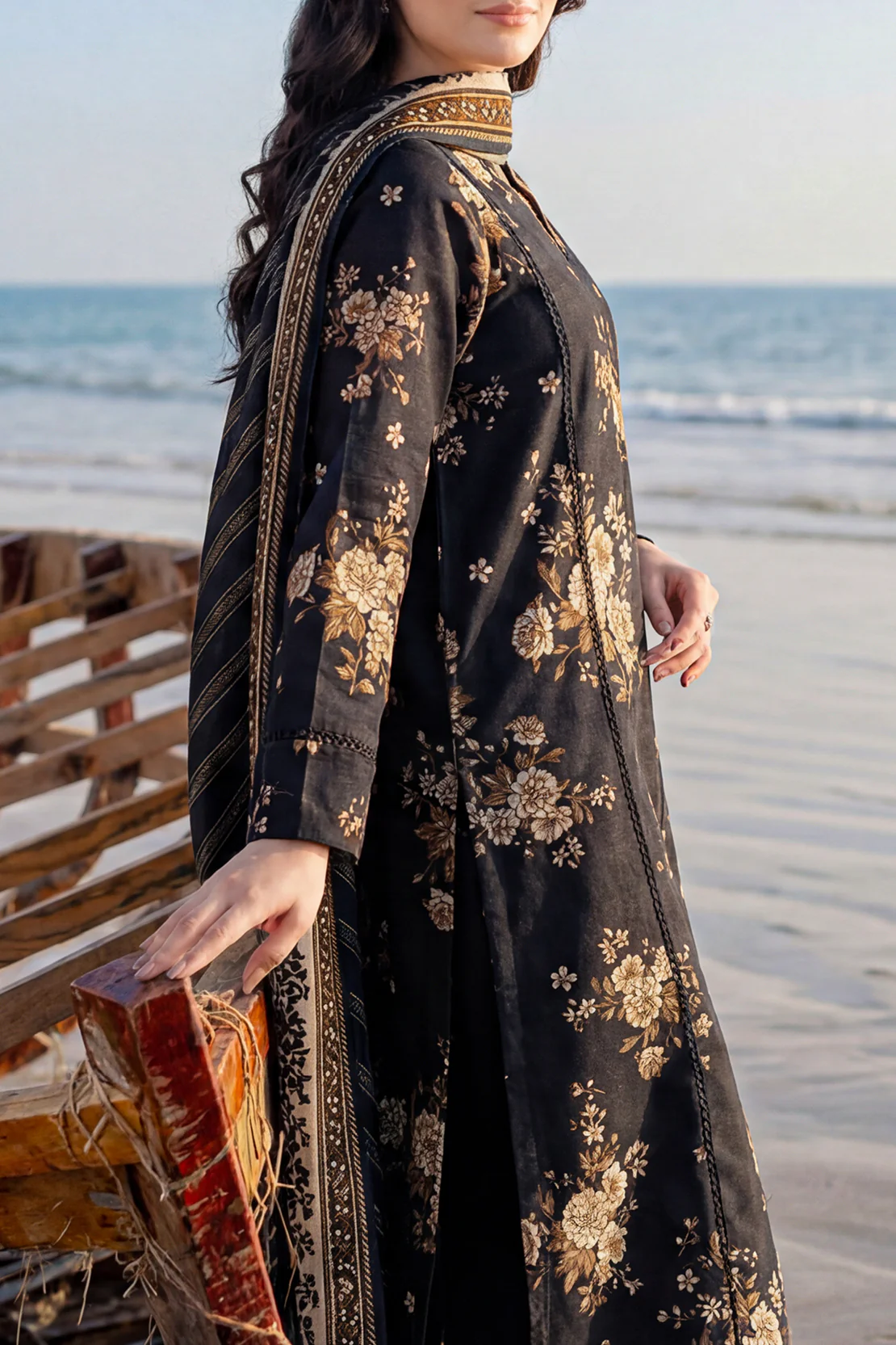 Unstitched Printed Lawn 3 Piece - Image 4