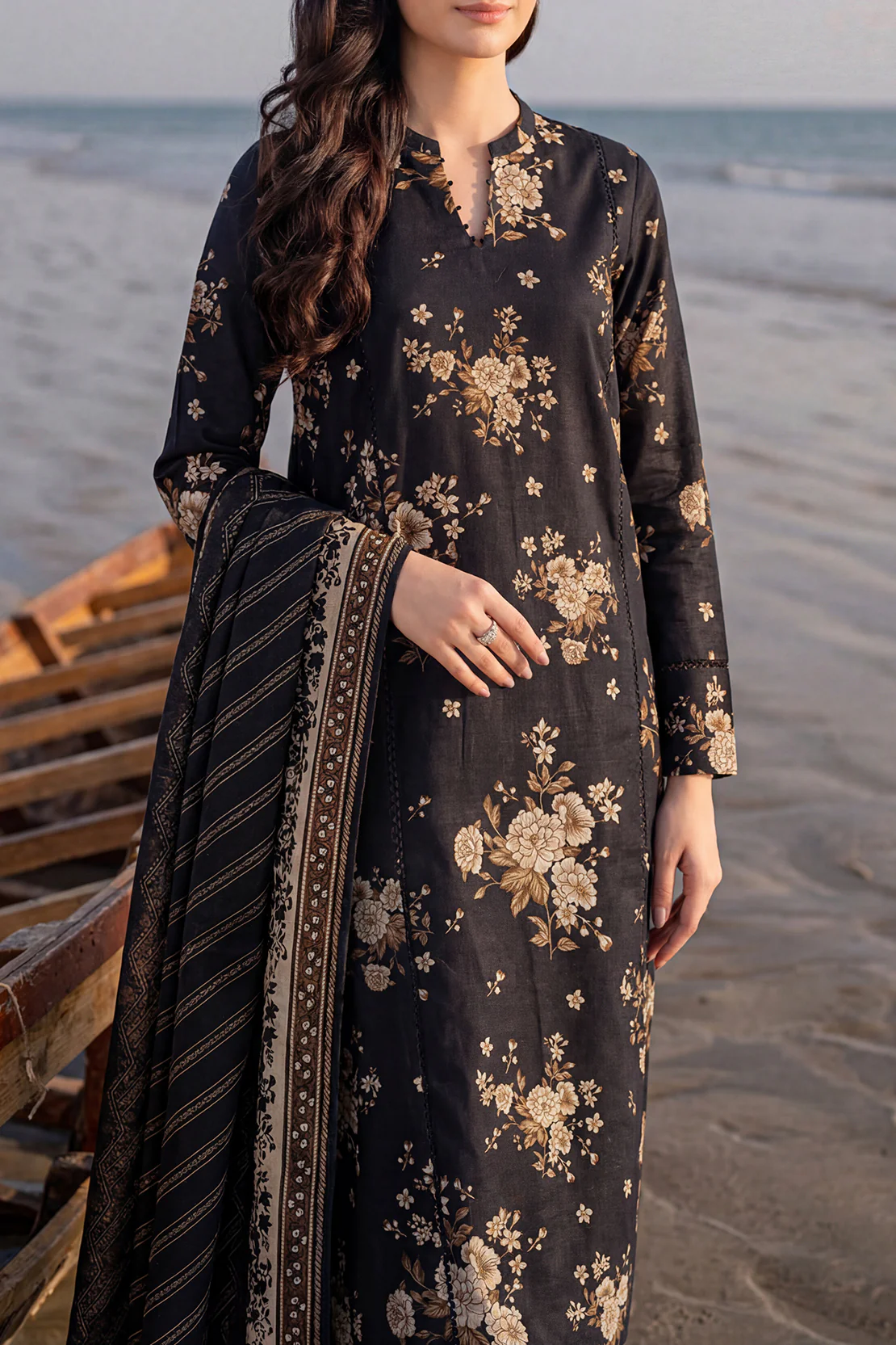 Unstitched Printed Lawn 3 Piece - Image 5