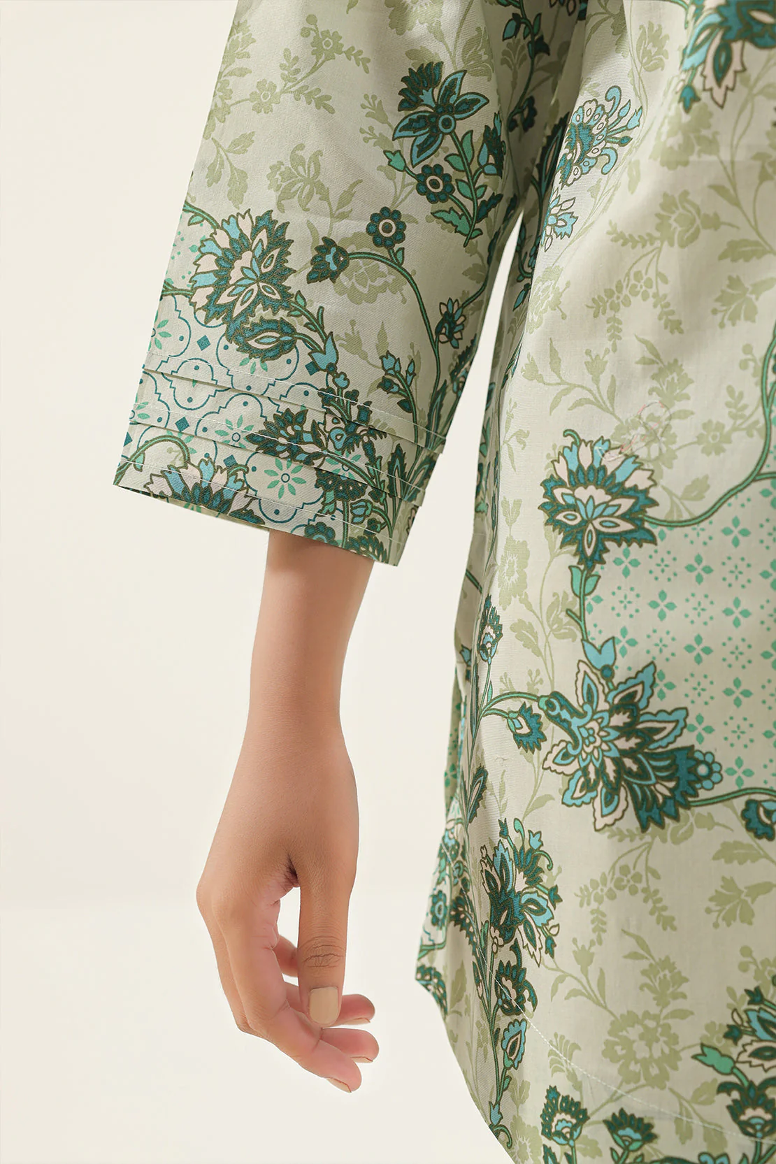 Unstitched Printed Lawn 3 Piece - Image 6