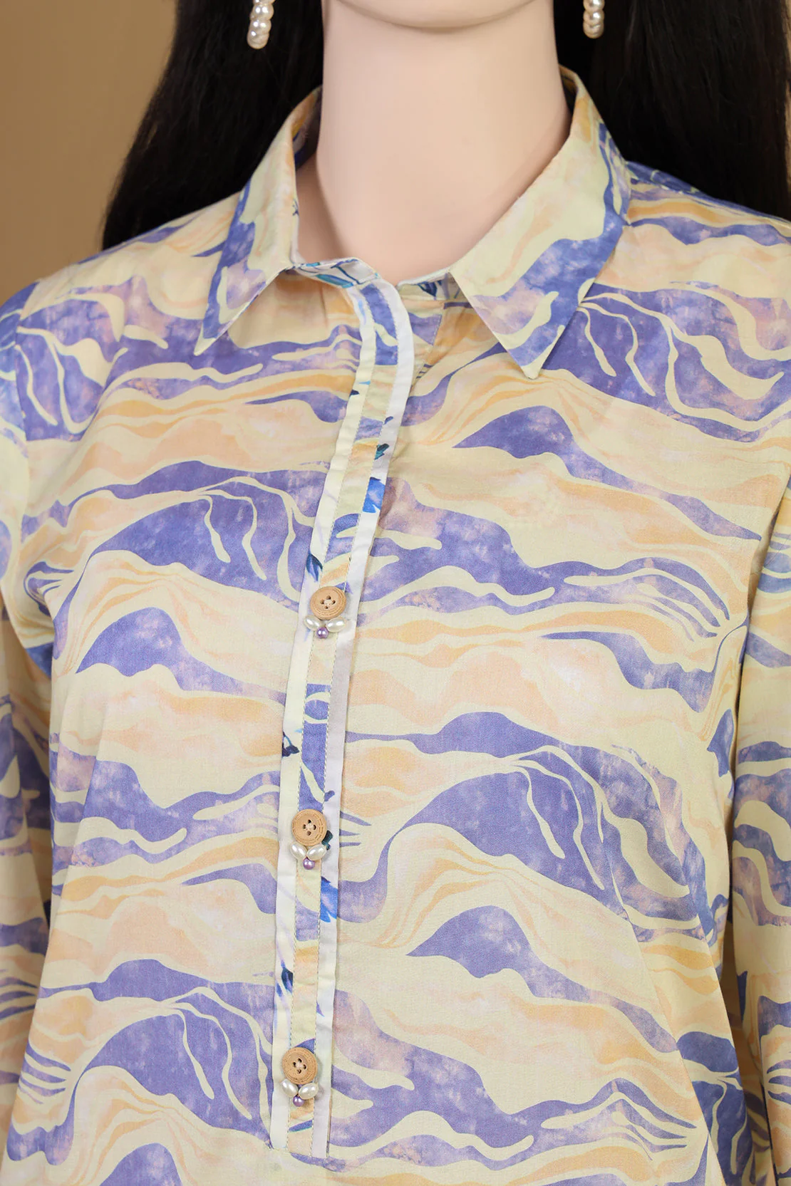 Unstitched Printed Lawn Shirt - Image 4