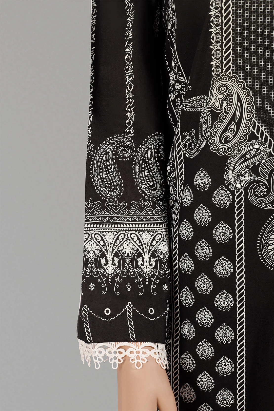 Unstitched Printed Lawn Shirt - Image 3