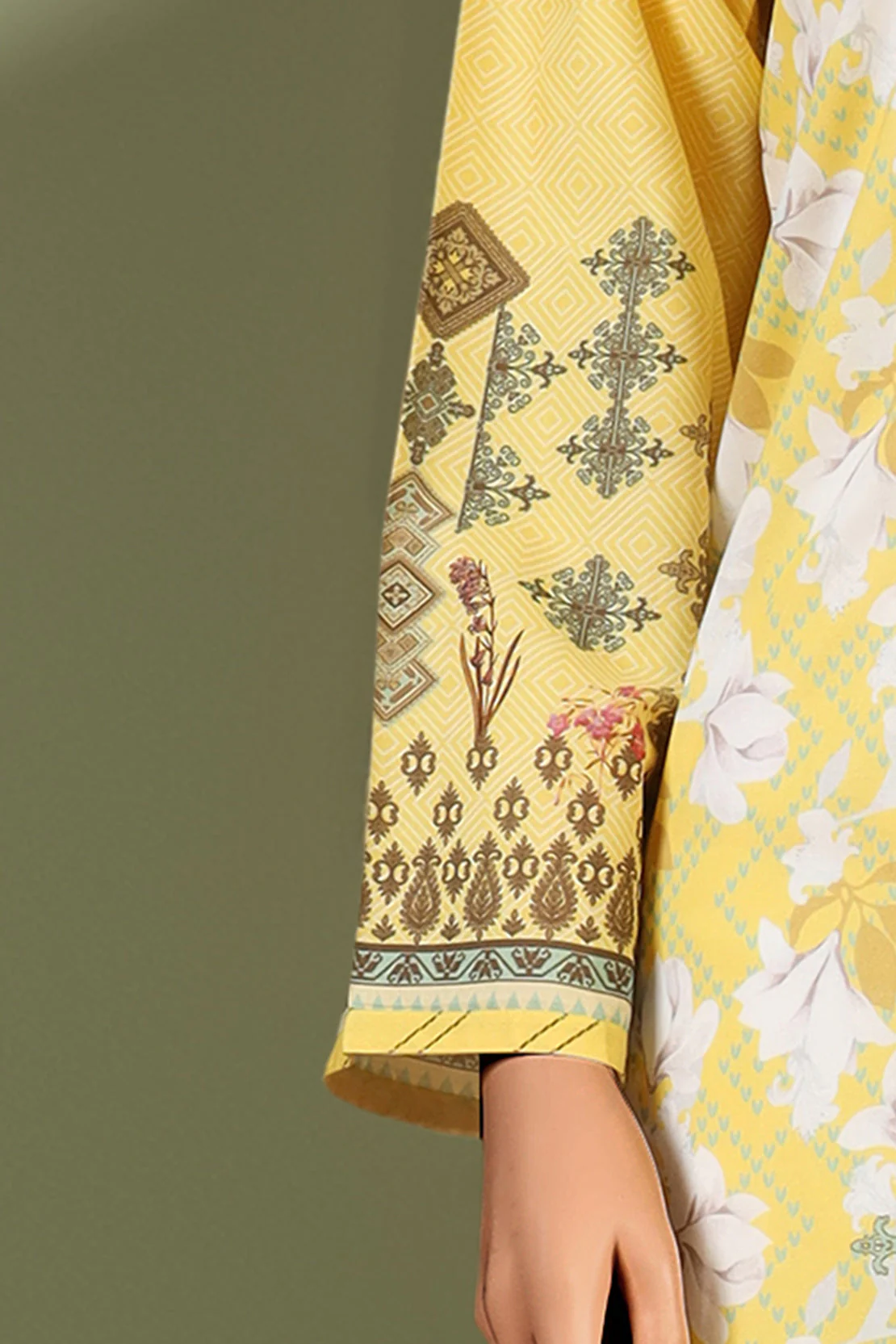 Unstitched Printed Lawn Shirt - Image 4