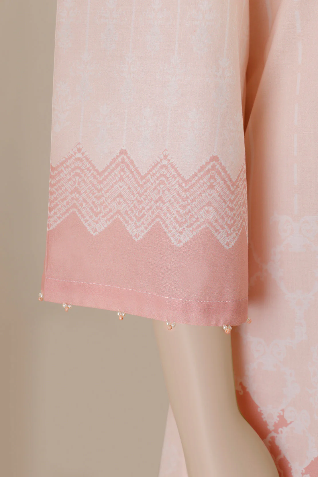 Unstitched Printed Lawn Shirt - Image 3