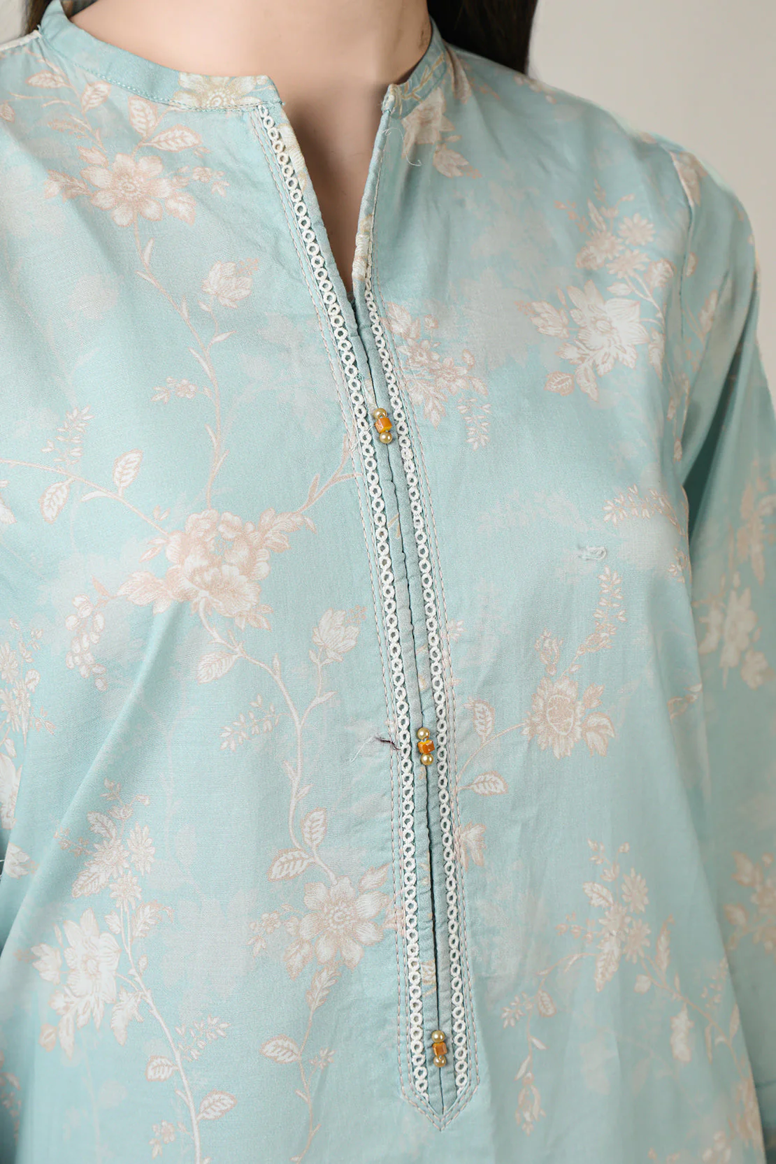 Unstitched Printed Lawn Shirt - Image 2