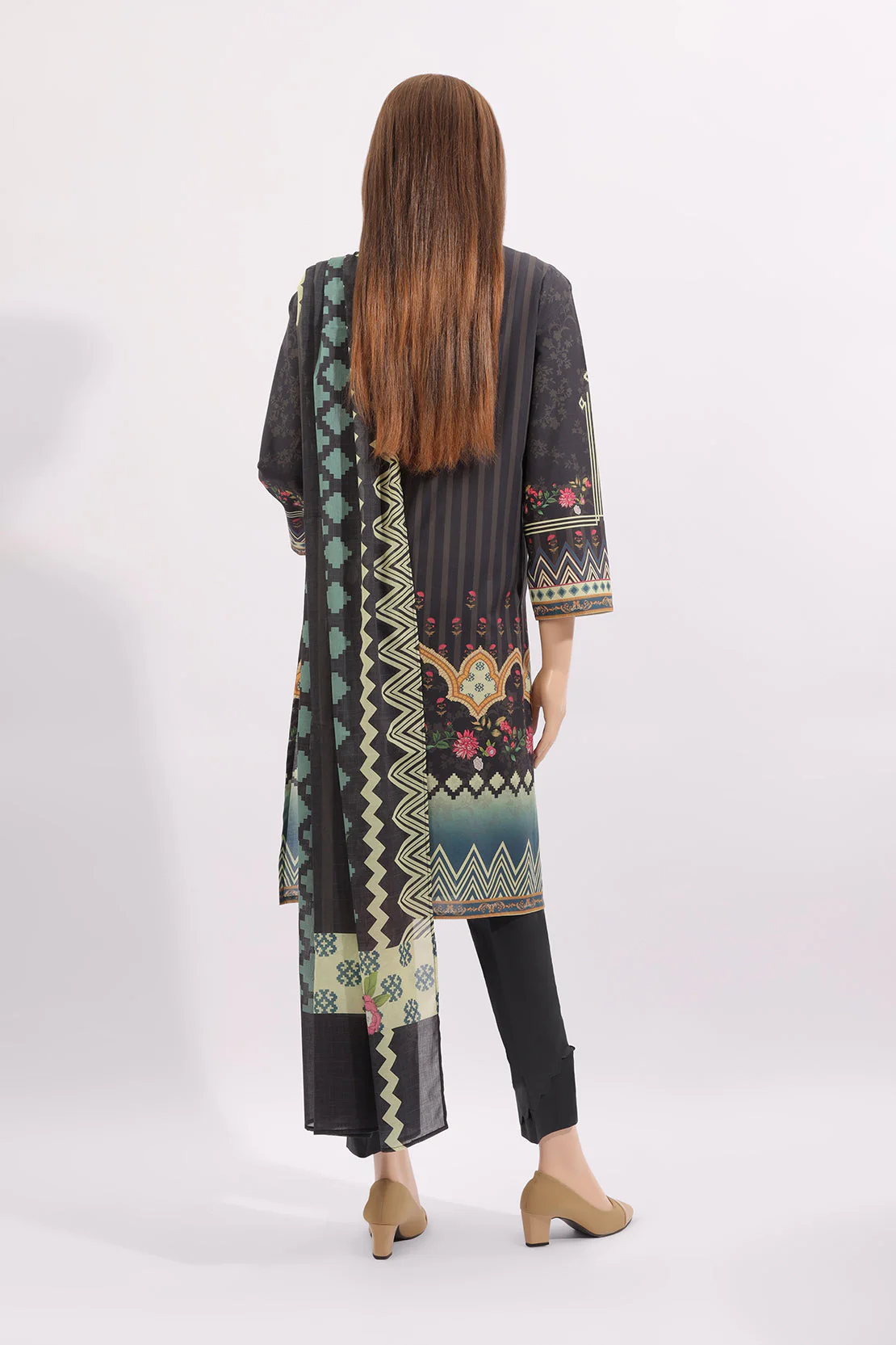 Unstitched Printed Lawn Shirt - Image 2