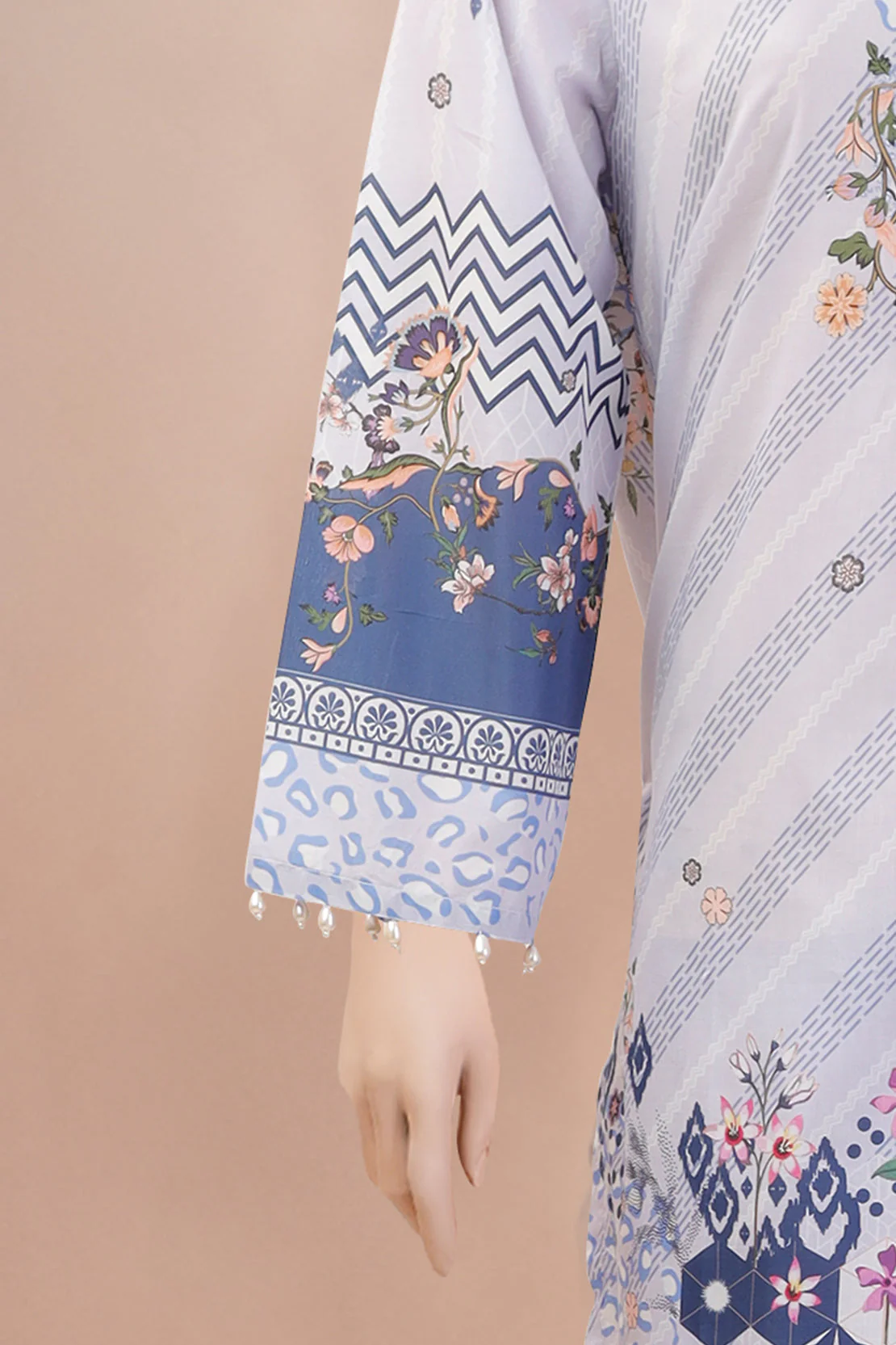 Unstitched Printed Lawn Shirt - Image 3