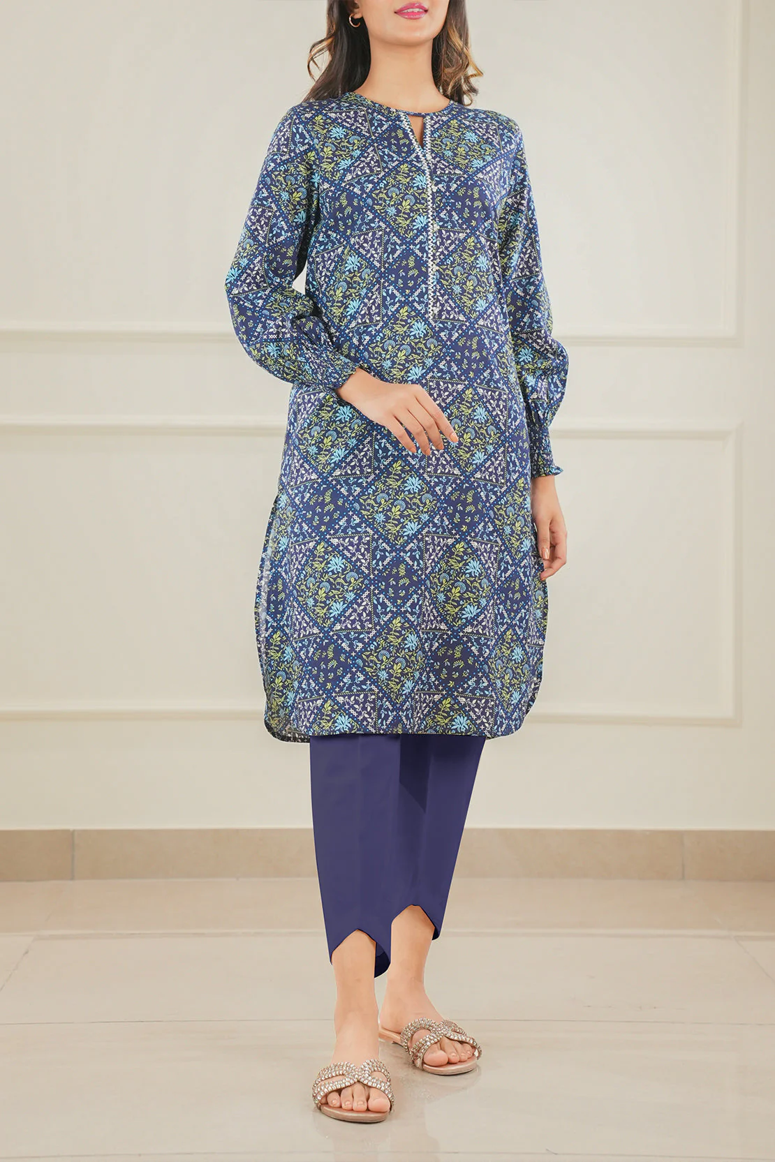 Unstitched Printed Lawn Shirt - Image 2