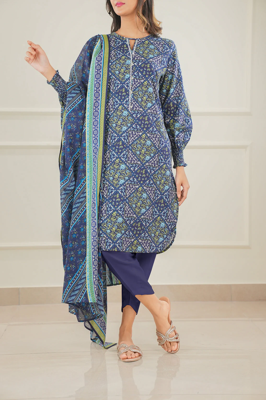 Unstitched Printed Lawn Shirt - Image 3