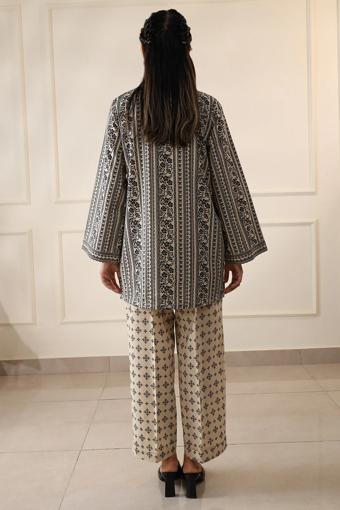 Unstitched Printed Lawn Shirt/Trouser - Image 7
