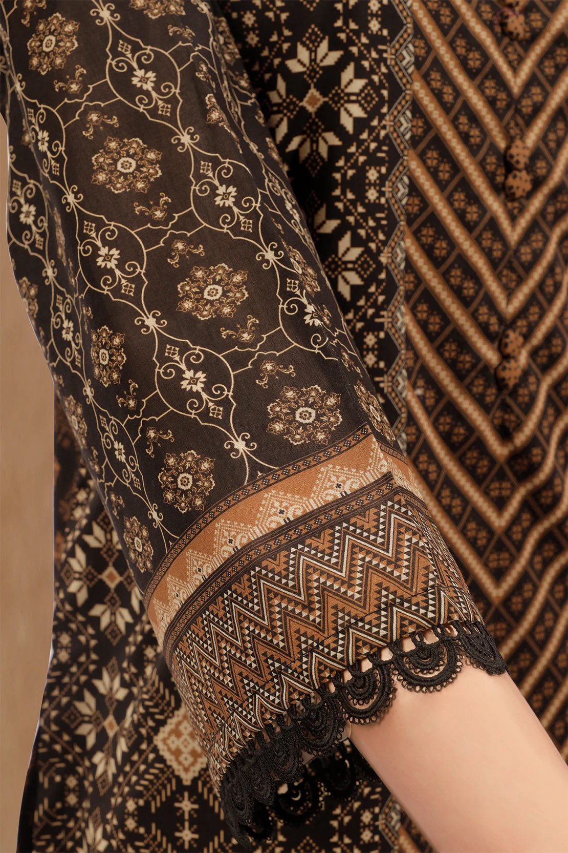 Unstitched Printed  Lawn Shirt - Image 4