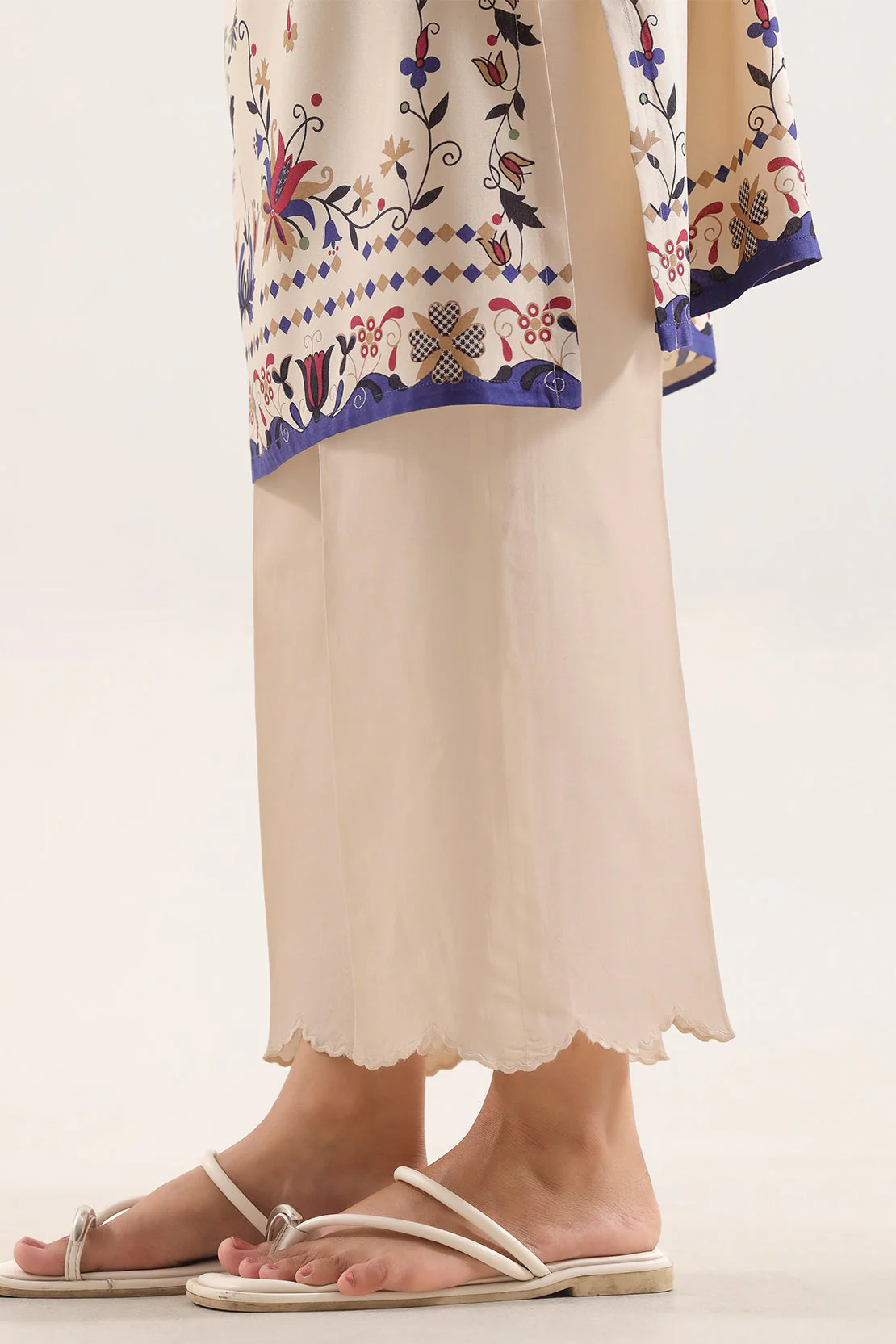 Unstitched Printed Linen 3 Piece - Image 6