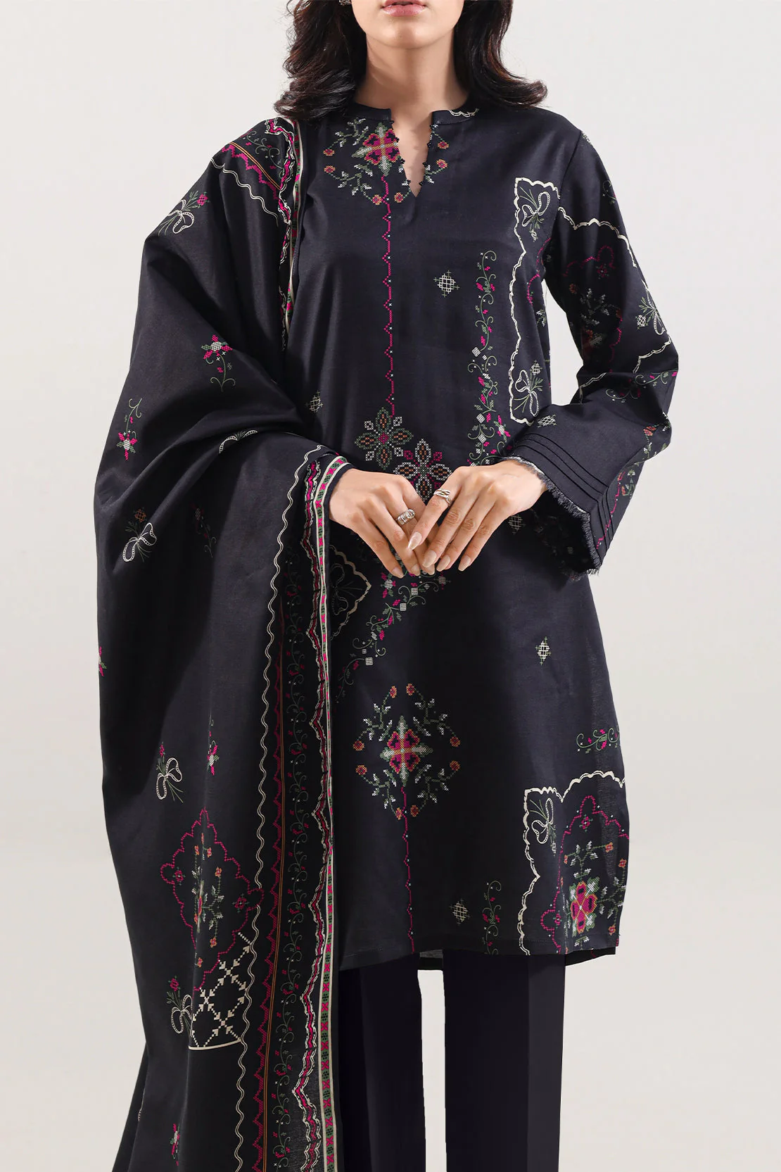 Unstitched Printed Pashmina 3 Piece - Image 2