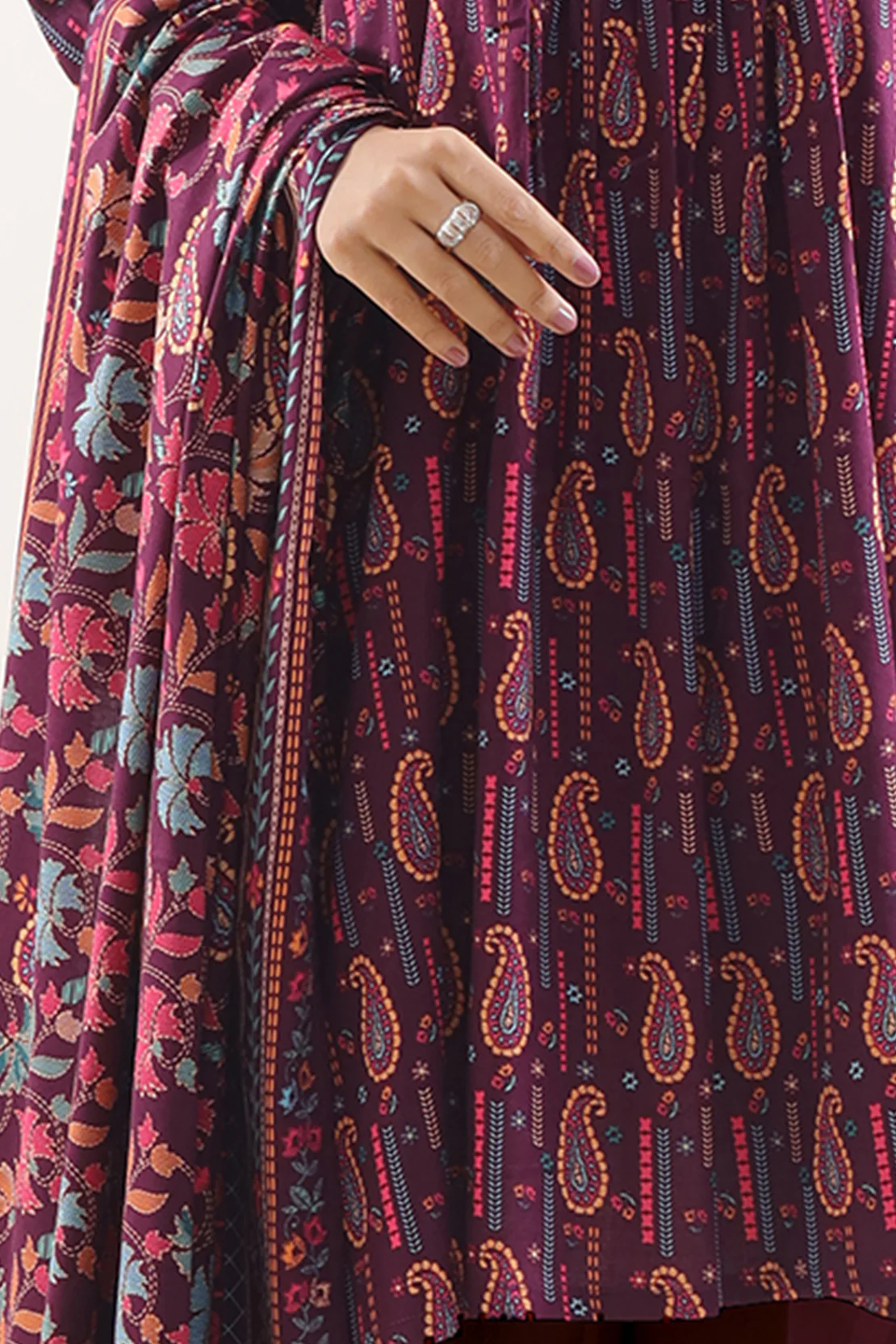Unstitched Printed Pashmina 3 Piece - Image 5