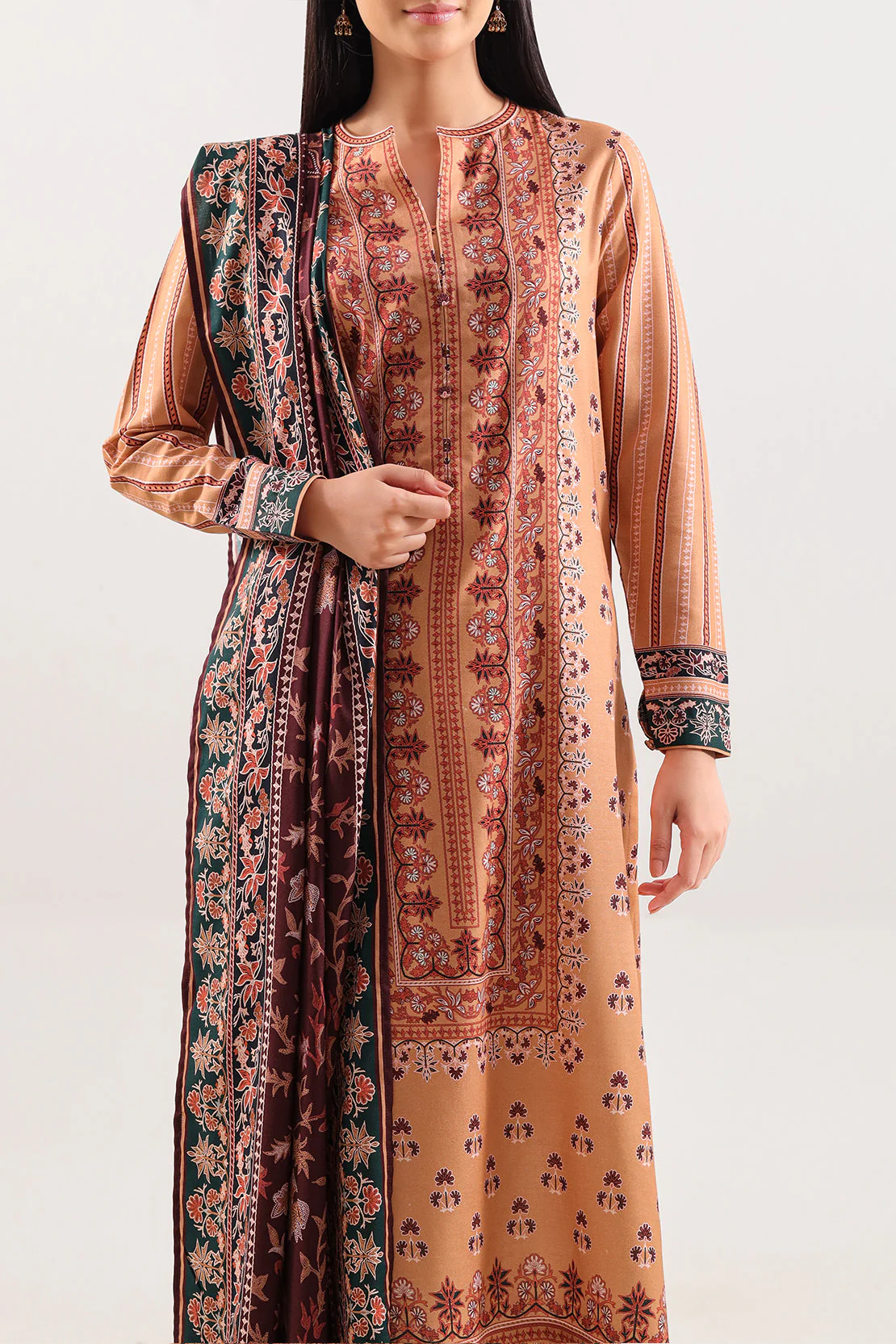 Unstitched Printed Pashmina 3 Piece - Image 3