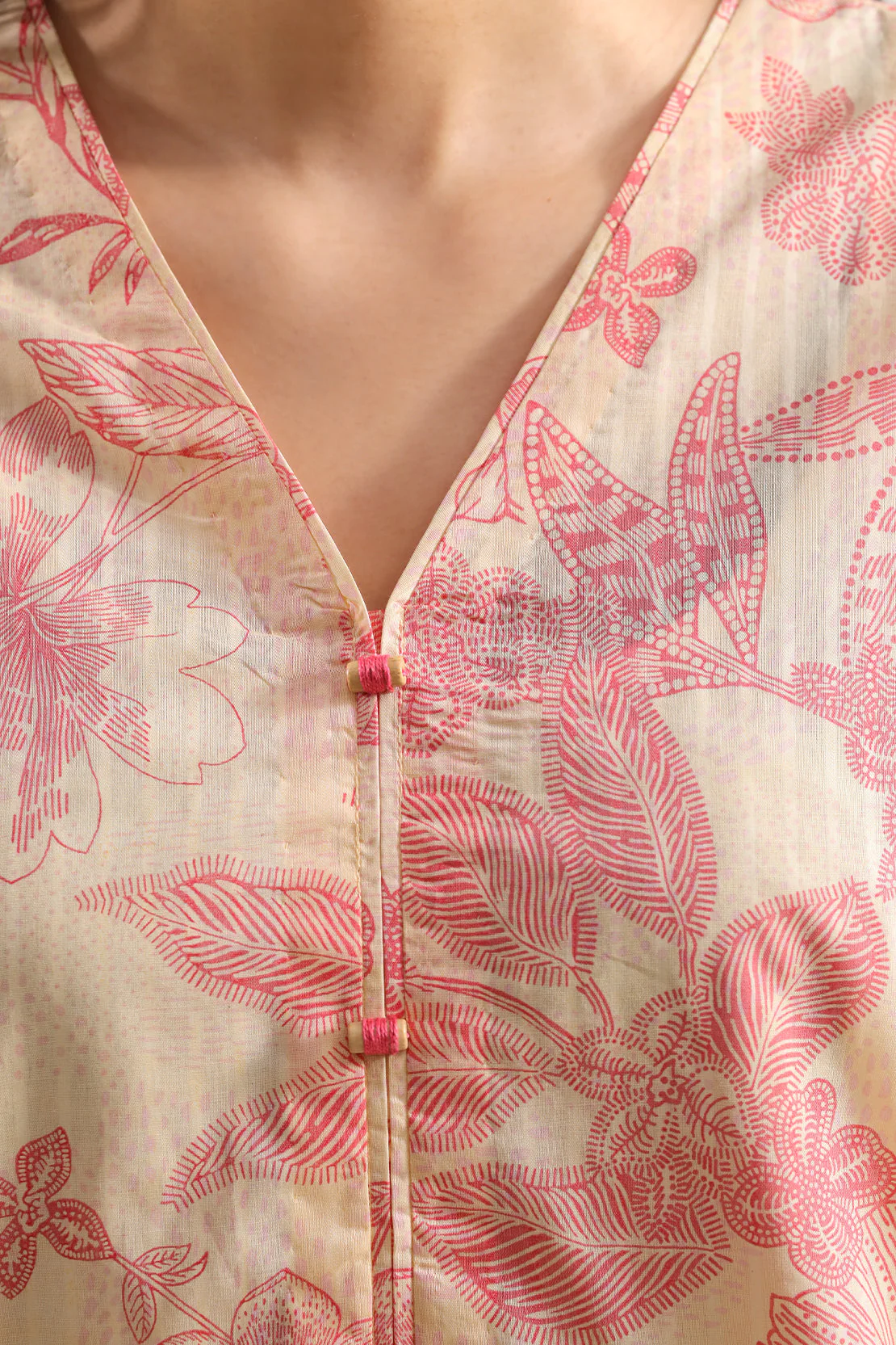 Unstitched Printed Self Strip Lawn 3 Piece - Image 4