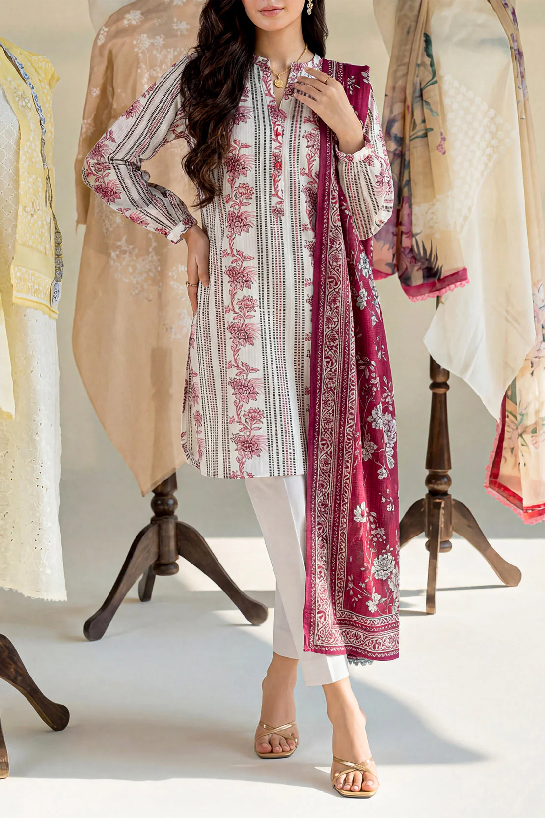 Unstitched Printed Self Strip Lawn 3 Piece - Image 4