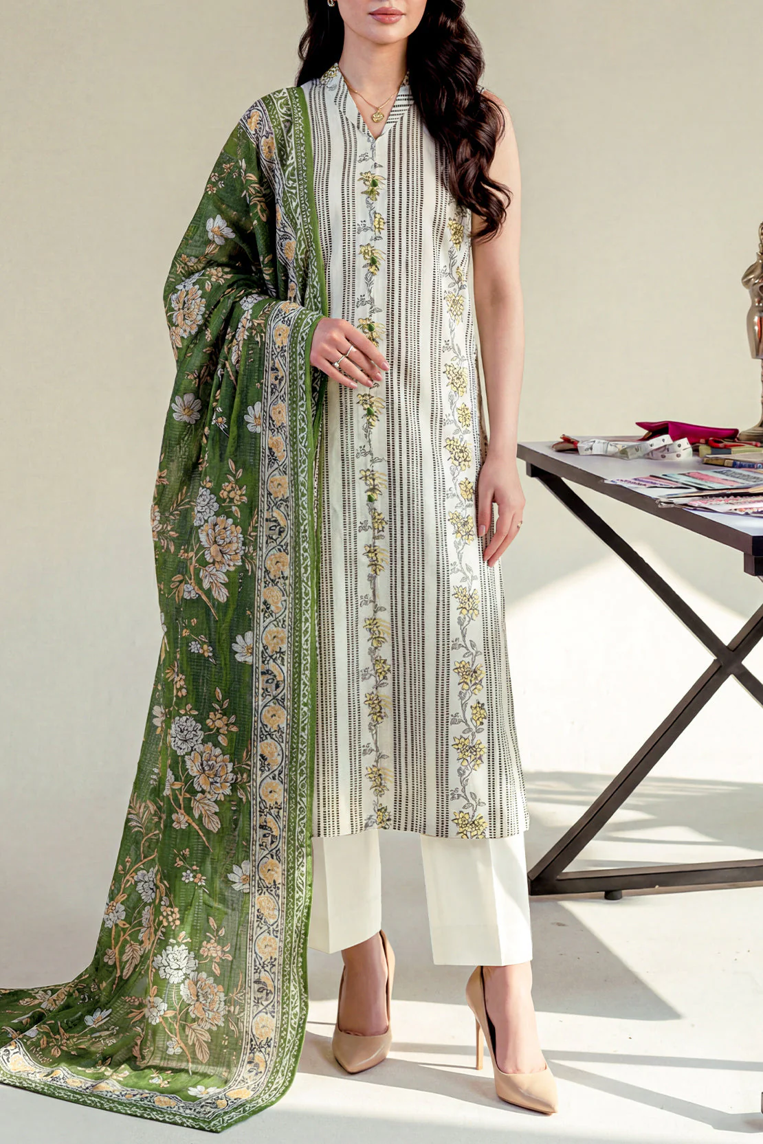 Unstitched Printed Self Strip Lawn 3 Piece - Image 2