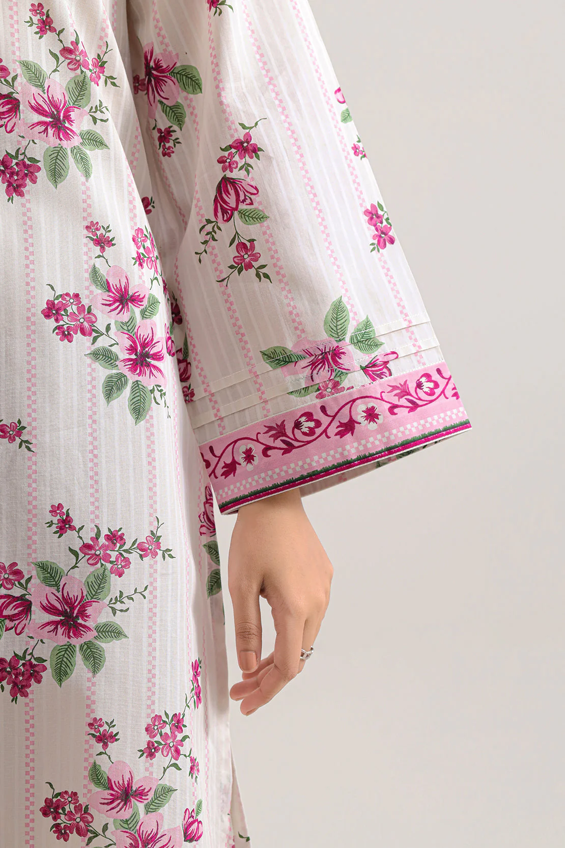 Unstitched Printed Self Strip Lawn 3 Piece - Image 3