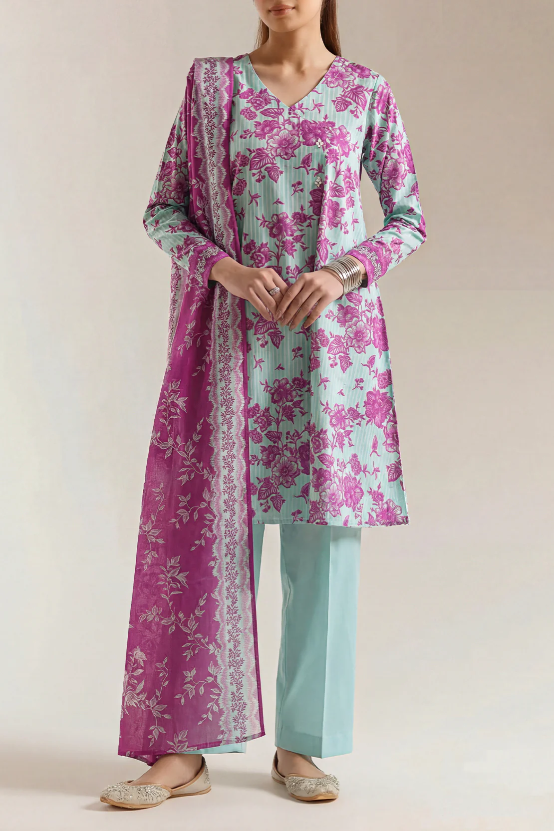 Unstitched Printed Self Strip Lawn 3 Piece - Image 2