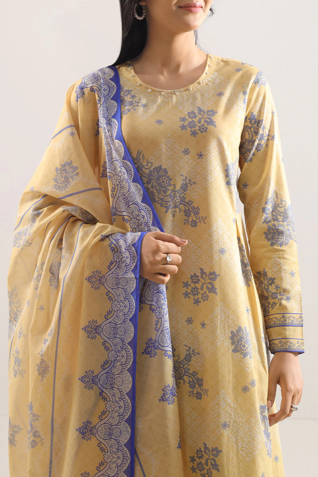 Unstitched Printed Self Strip Lawn 3 Piece - Image 2