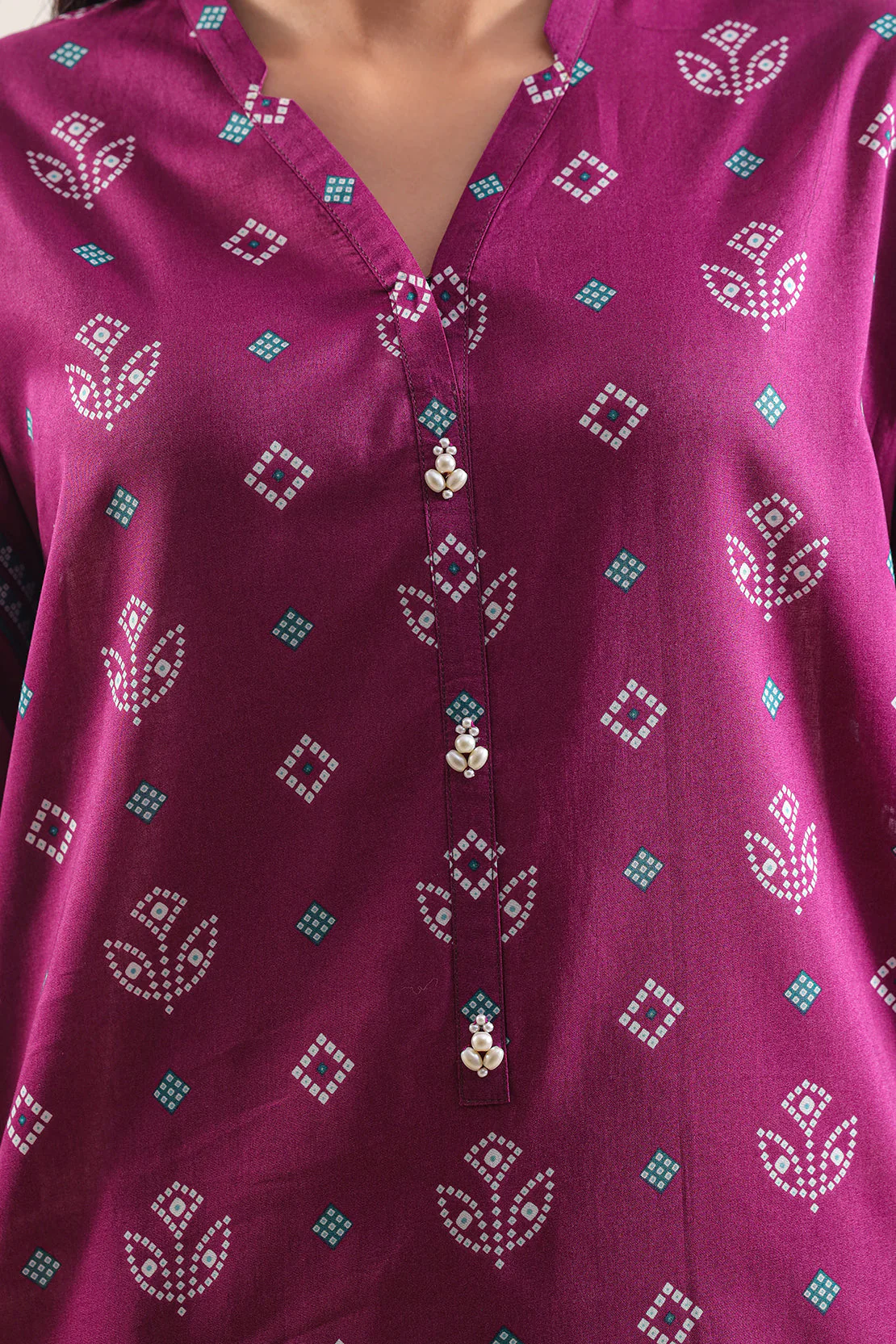 Unstitched Printed Self Strip Lawn 3 Piece - Image 3