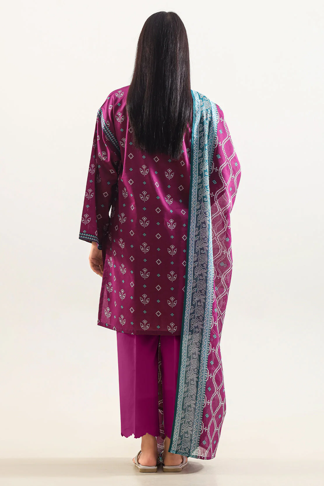 Unstitched Printed Self Strip Lawn 3 Piece - Image 5