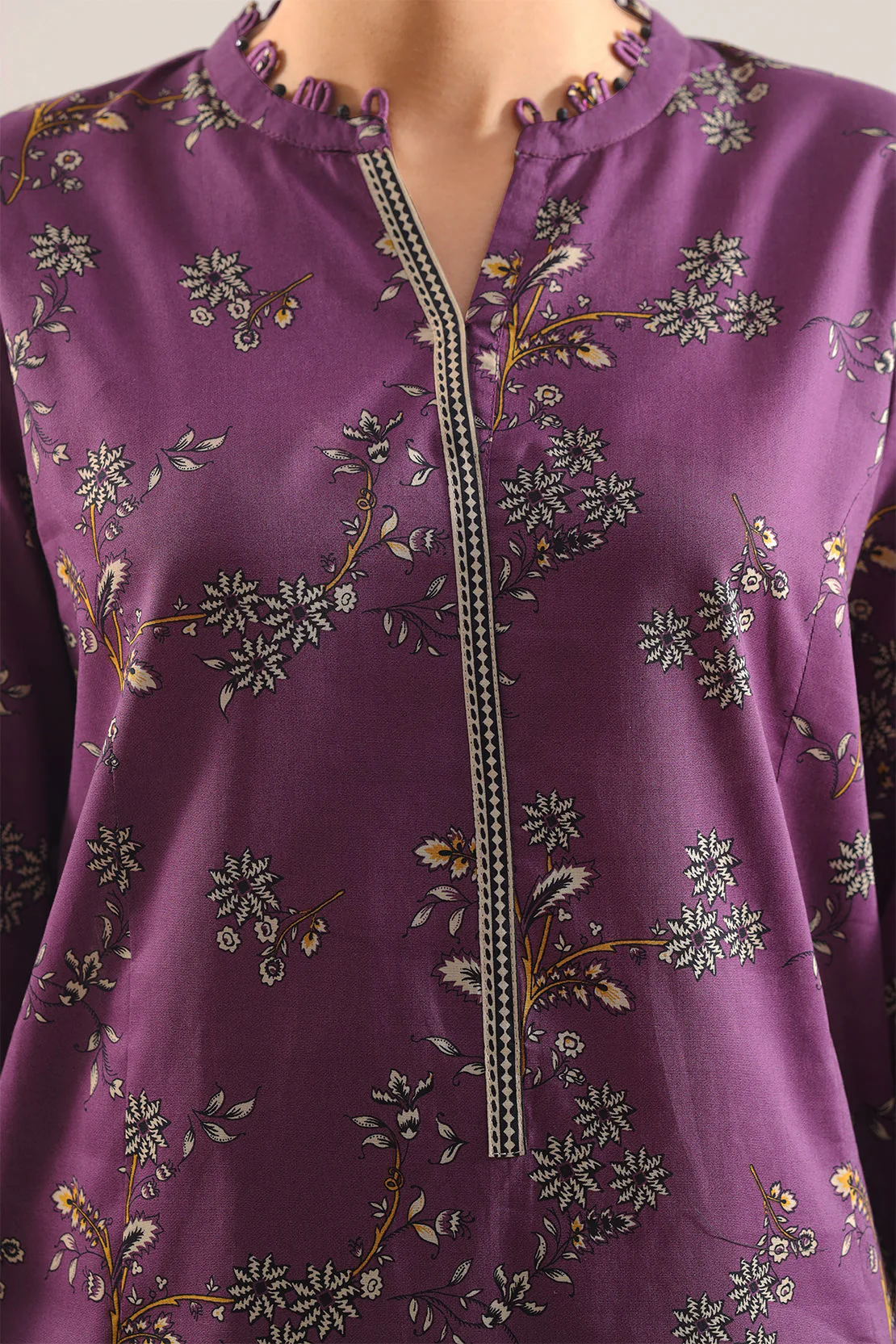 Unstitched Printed Self Strip Lawn 3 Piece - Image 5