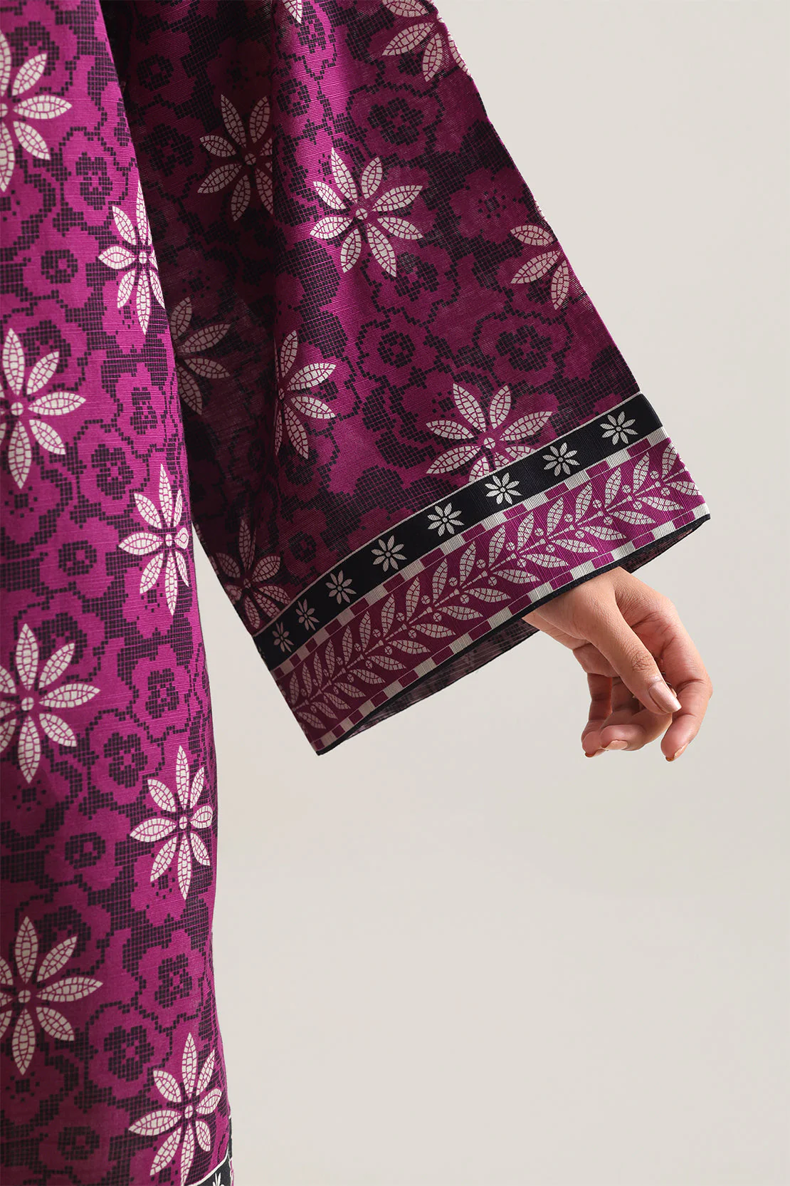 Unstitched Printed Self Strip Lawn 3 Piece - Image 5