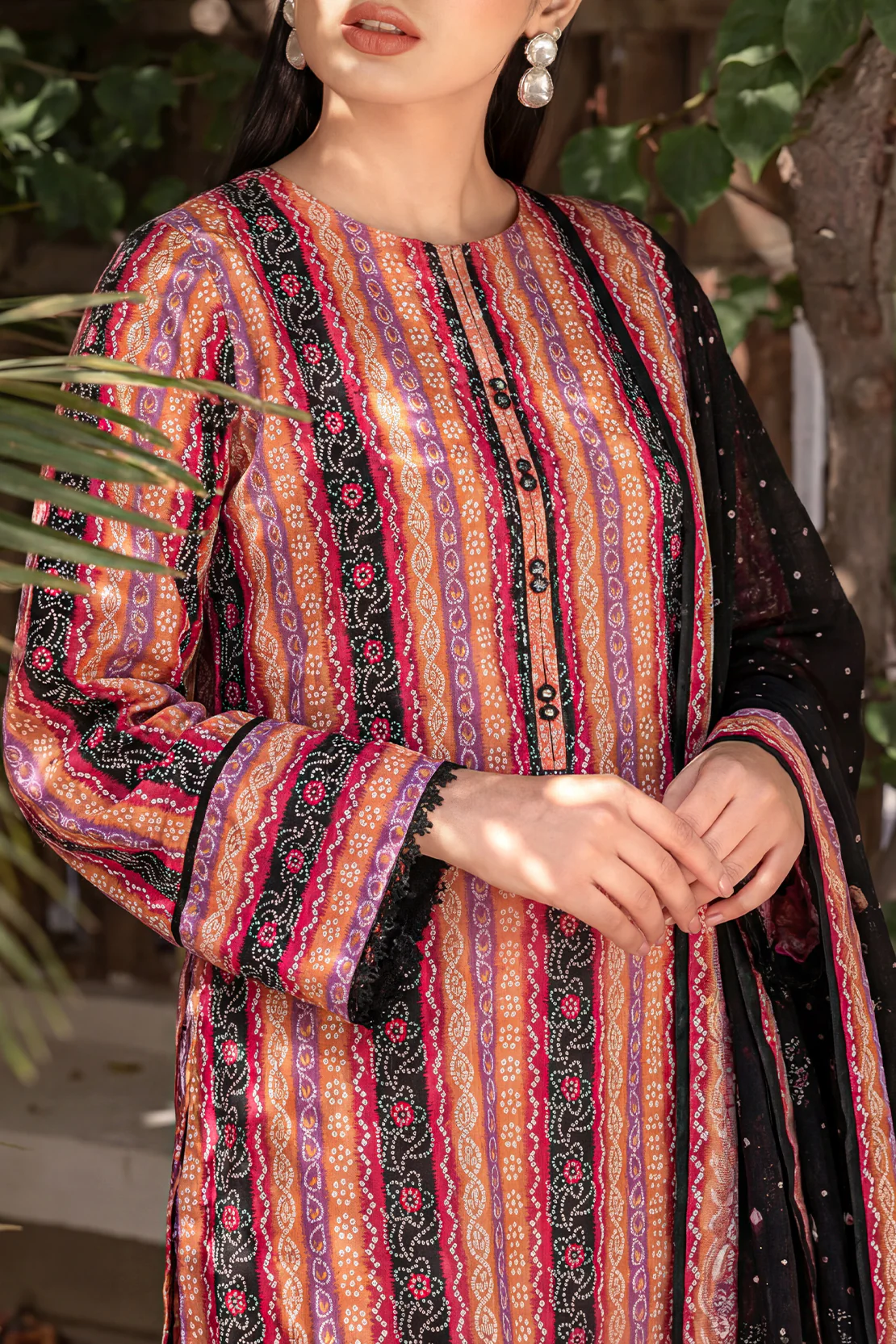 Unstitched Printed Self Strip Lawn 3 Piece - Image 3