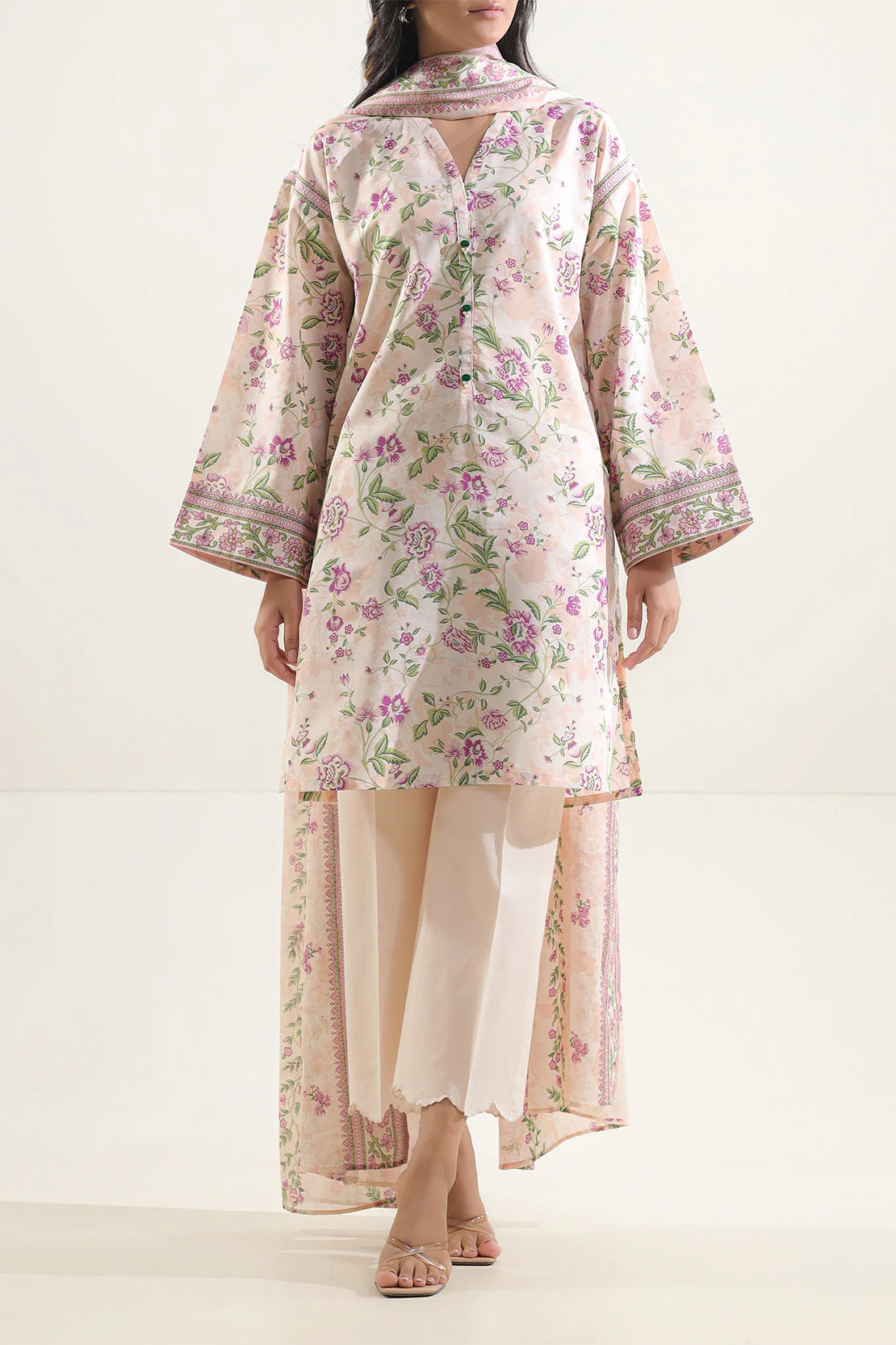 Unstitched Printed Self Strip Lawn 3 Piece - Image 4