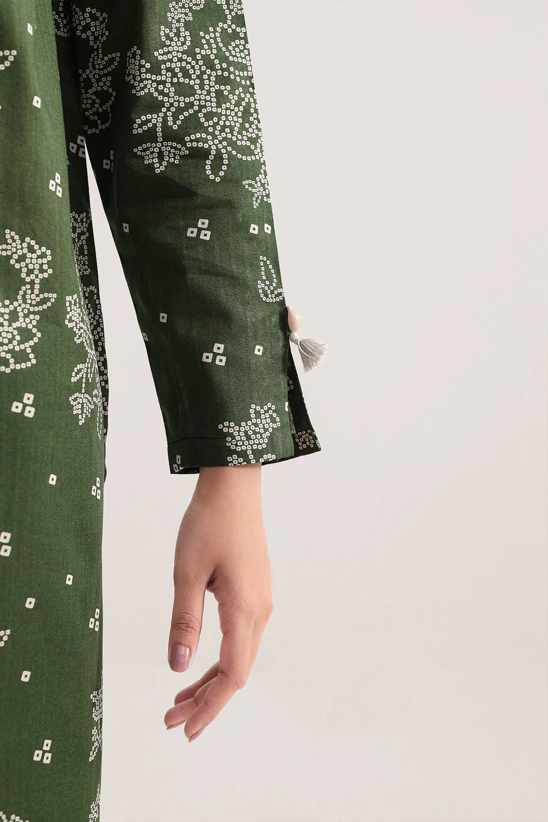 Unstitched Printed Self Strip Lawn 3 Piece - Image 4