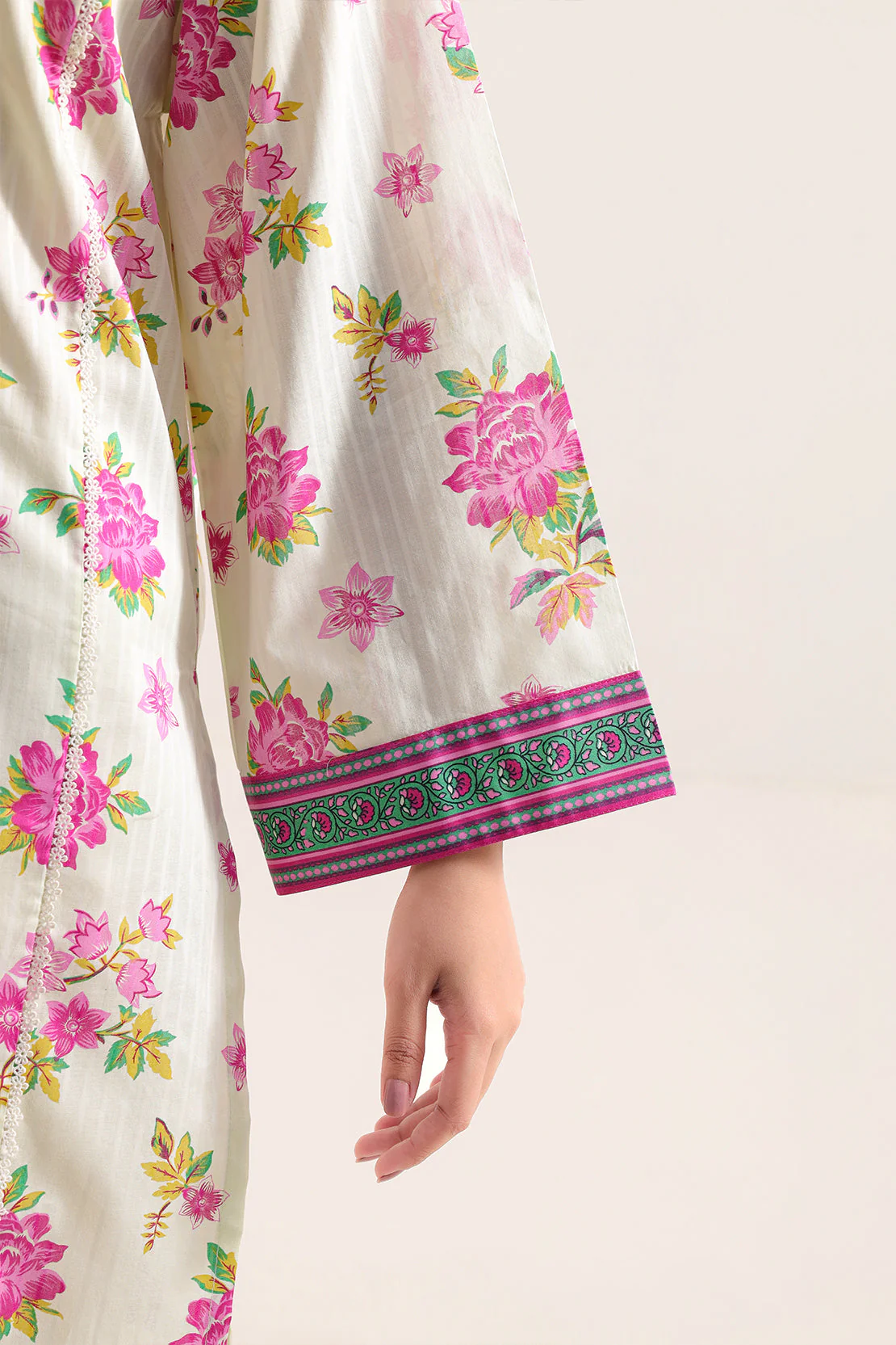 Unstitched Printed Self Strip Lawn 3 Piece - Image 4