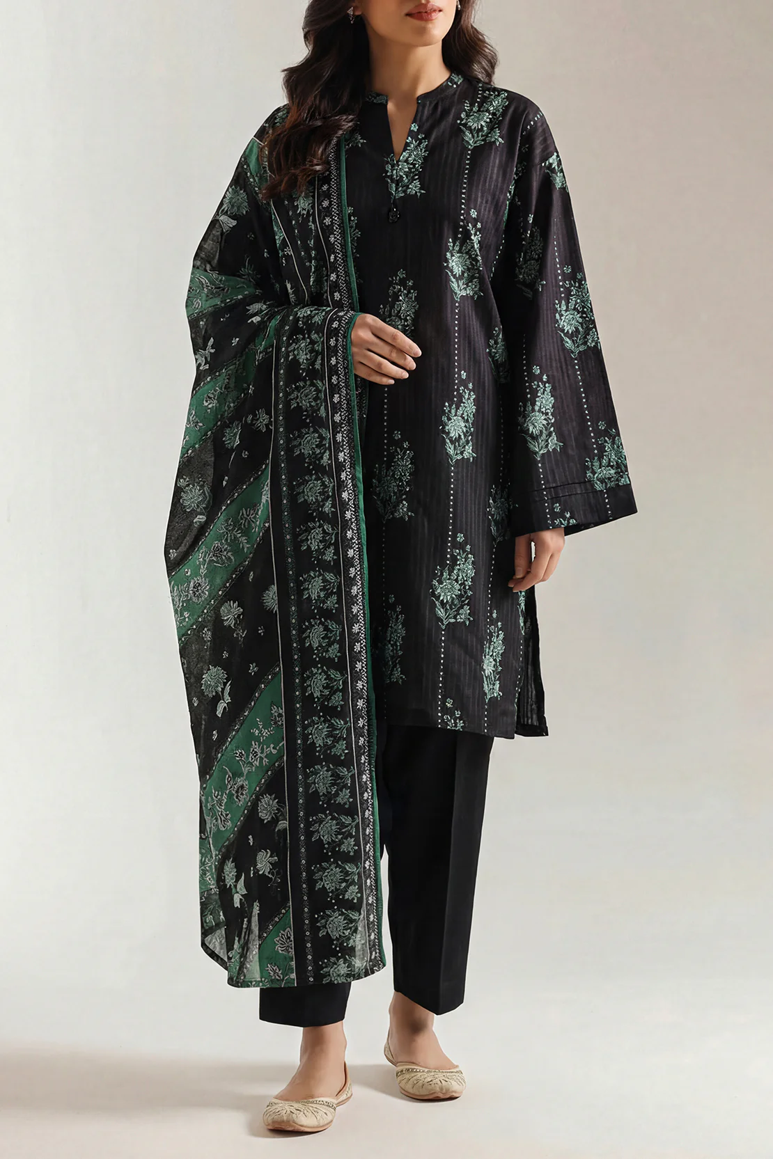 Unstitched Printed Self Strip Lawn 3 Piece - Image 2