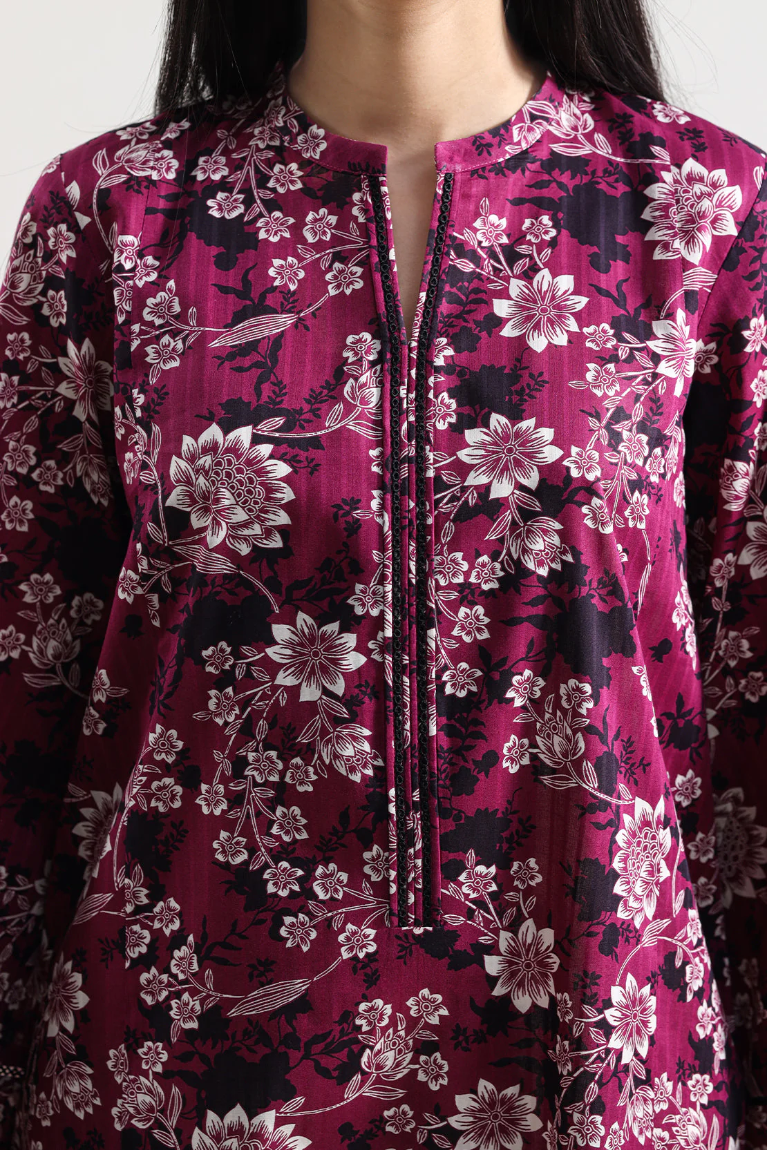Unstitched Printed Self Strip Lawn 3 Piece - Image 3