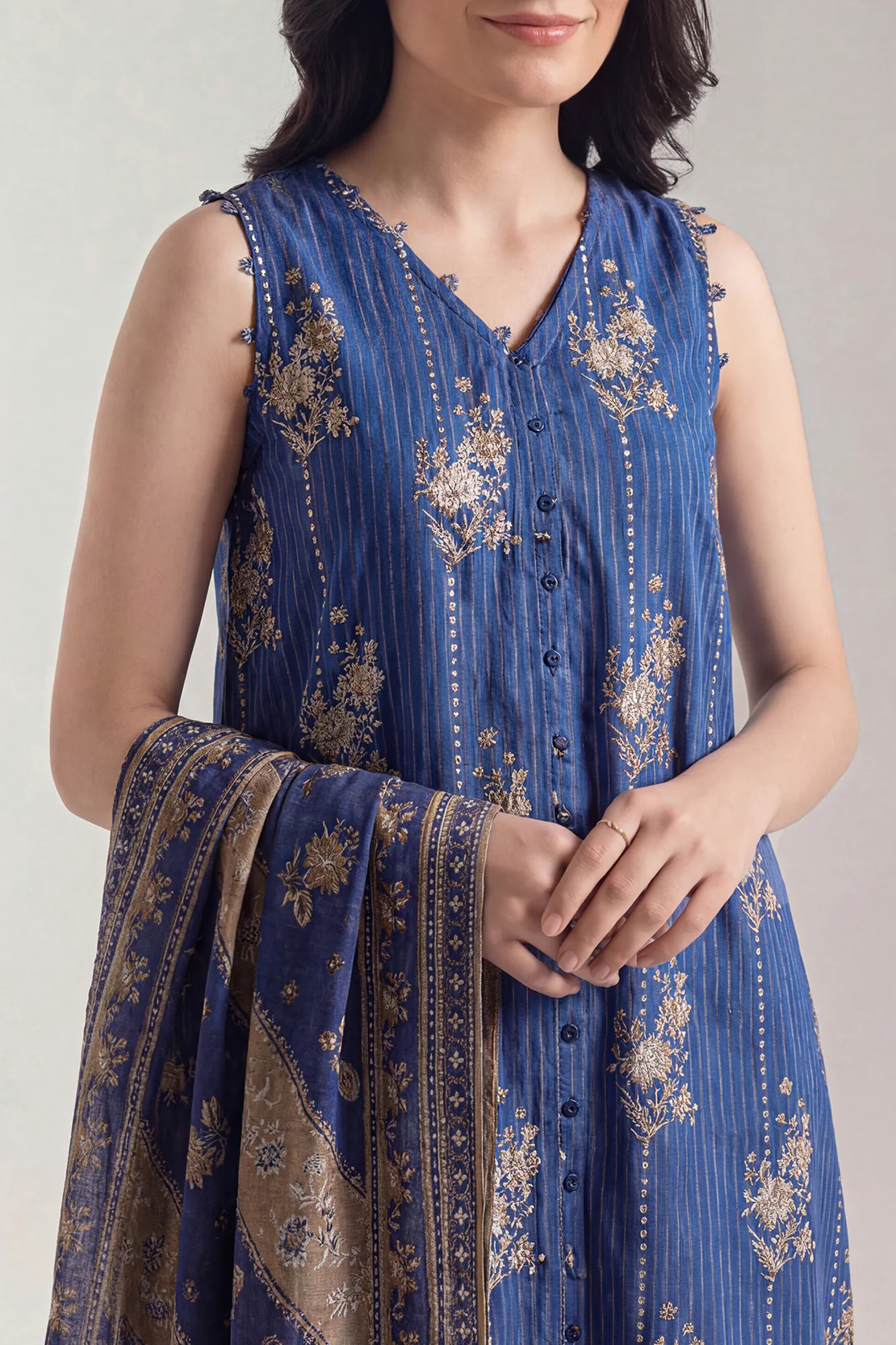 Unstitched Printed Self Strip Lawn 3 Piece - Image 3
