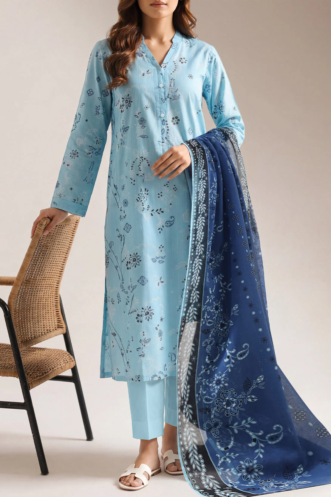 Unstitched Printed Self Strip Lawn 3 Piece - Image 2