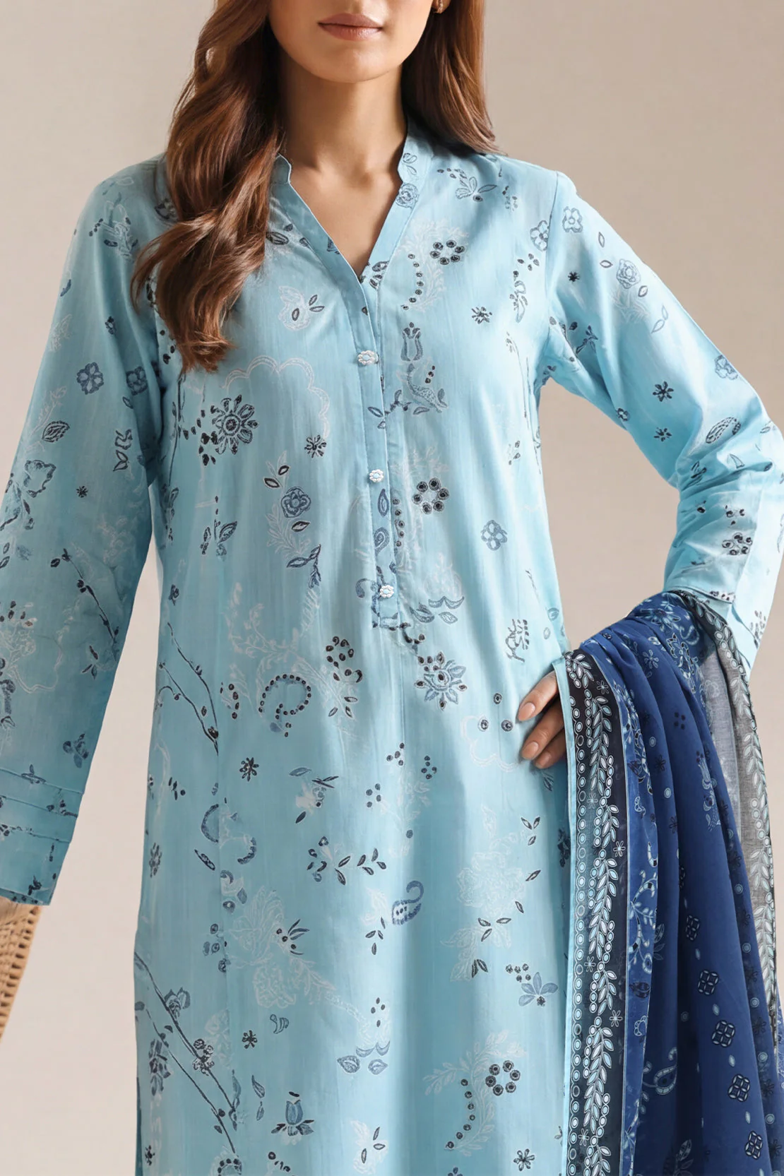 Unstitched Printed Self Strip Lawn 3 Piece - Image 3