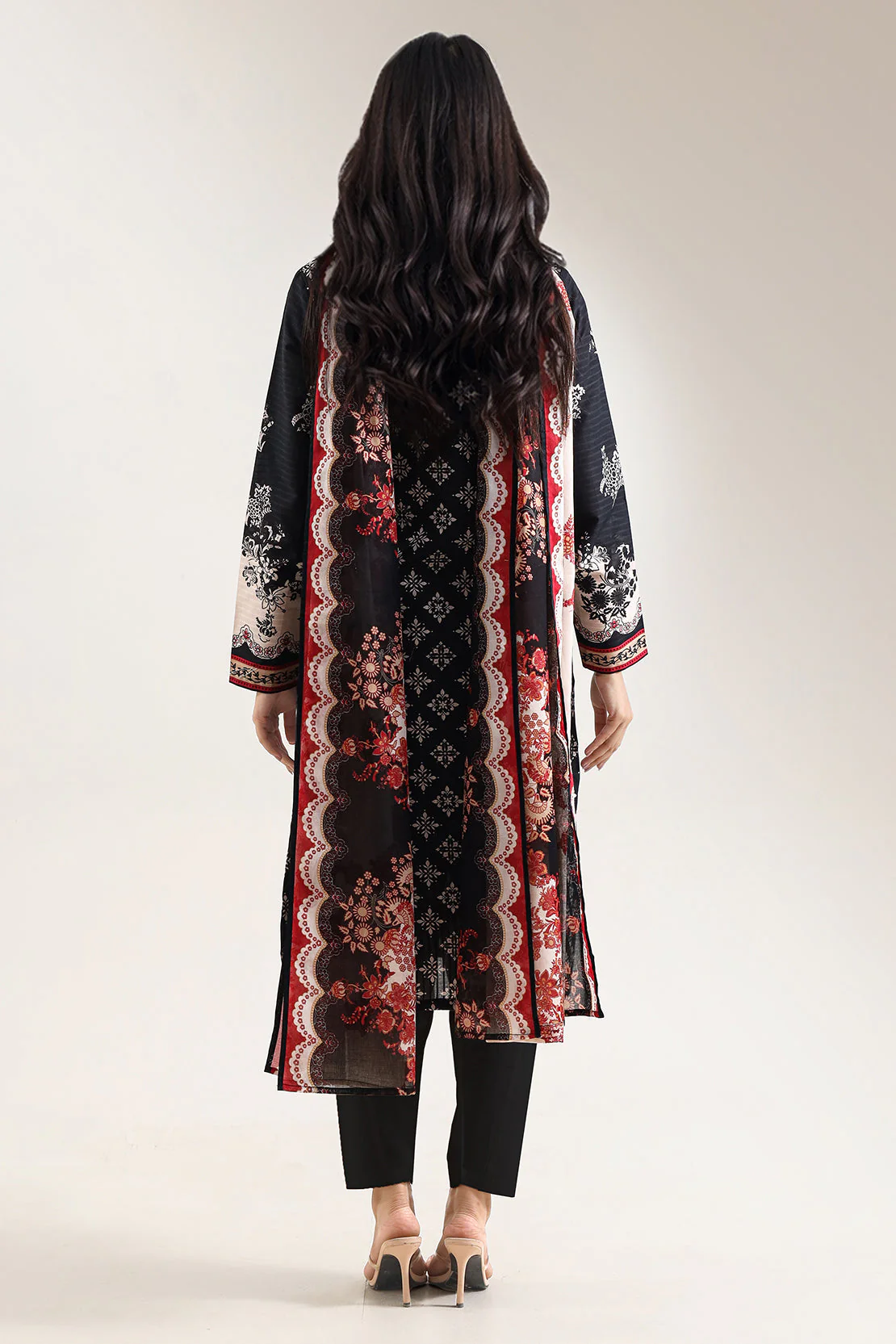 Unstitched Printed Self Strip Lawn 3 Piece - Image 3