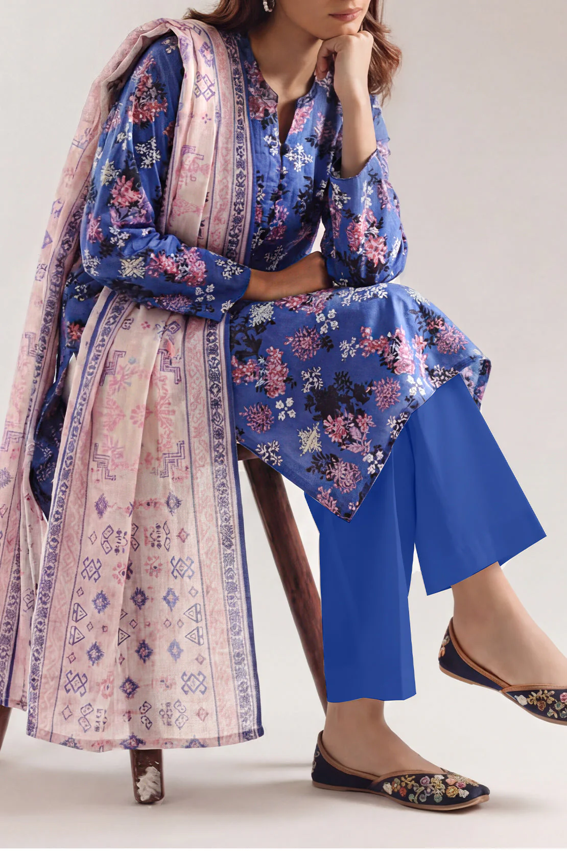 Unstitched Printed Self Strip Lawn 3 Piece - Image 2