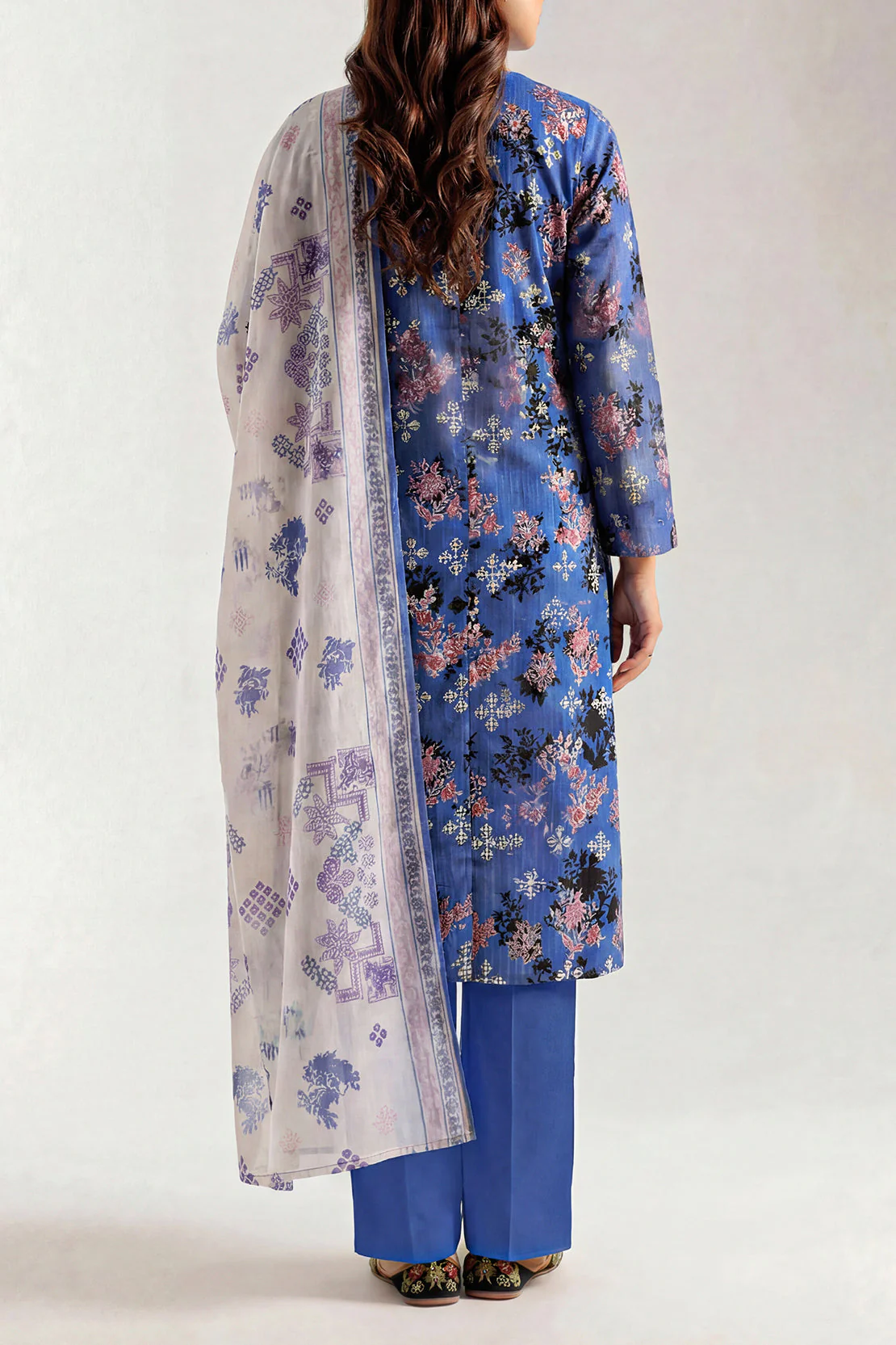 Unstitched Printed Self Strip Lawn 3 Piece - Image 3