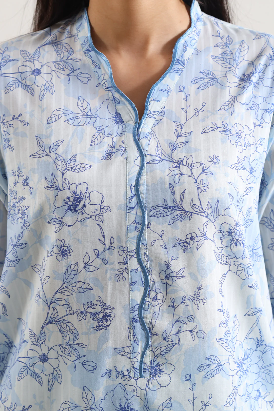 Unstitched Printed Self Strip Lawn 3 Piece - Image 5