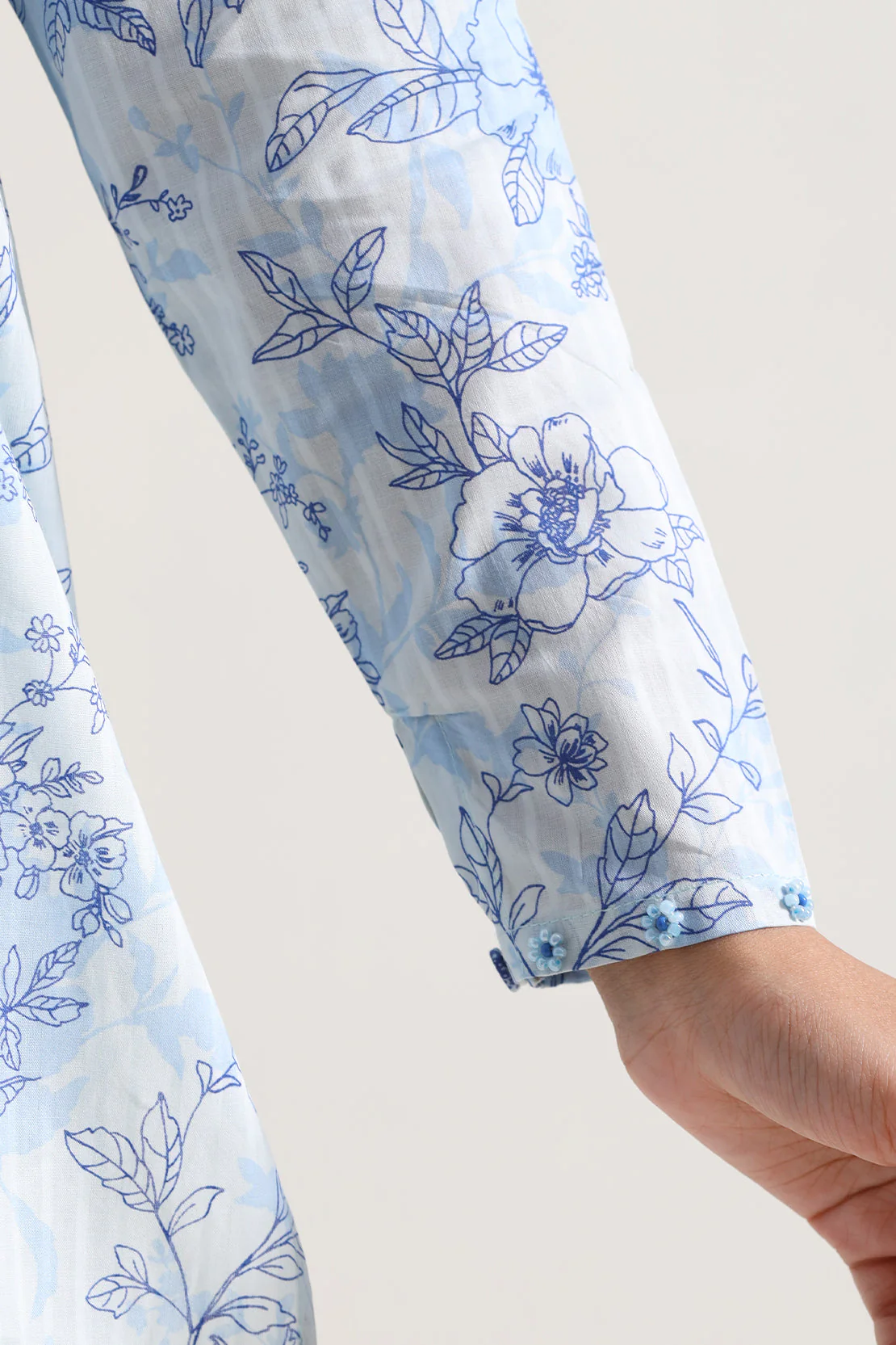 Unstitched Printed Self Strip Lawn 3 Piece - Image 6