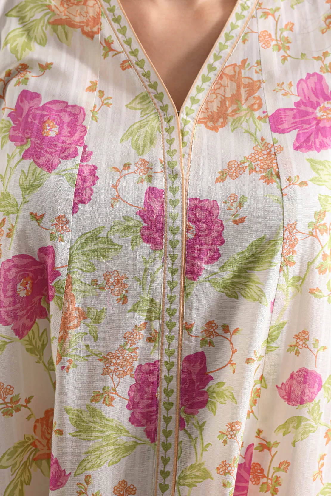 Unstitched Printed Self Strip Lawn 3 Piece - Image 3