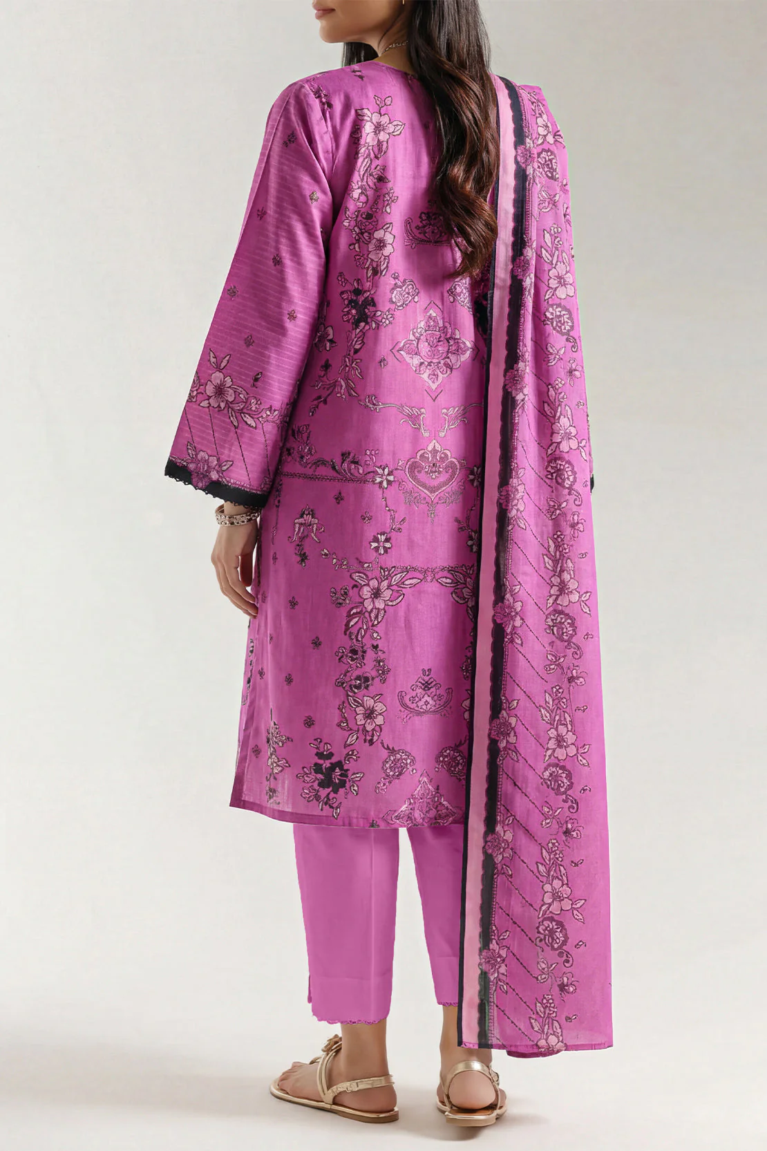 Unstitched Printed Self Strip Lawn 3 Piece - Image 4