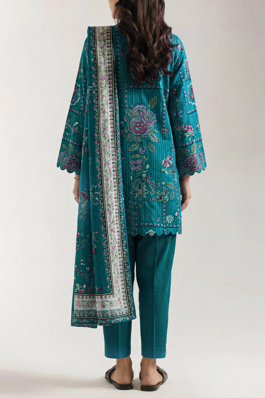Unstitched Printed Self Strip Lawn 3 Piece - Image 4