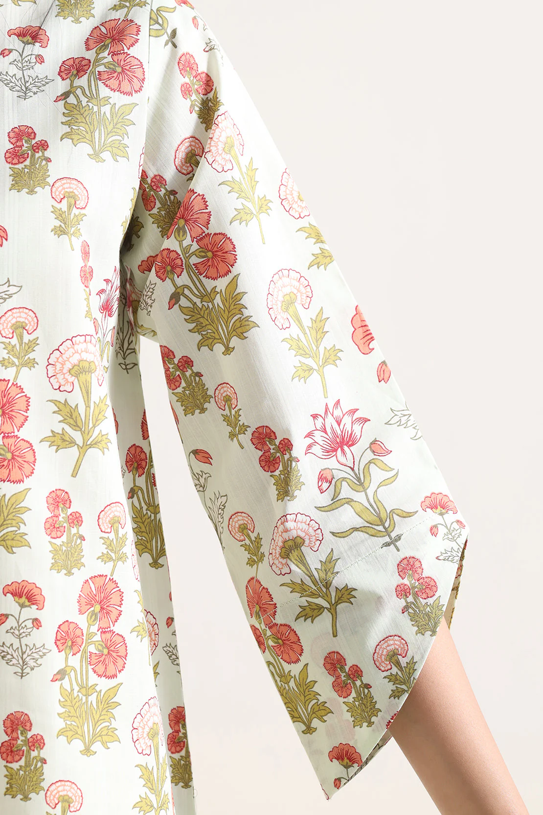 Unstitched Printed Self Strip Lawn 3 Piece - Image 5