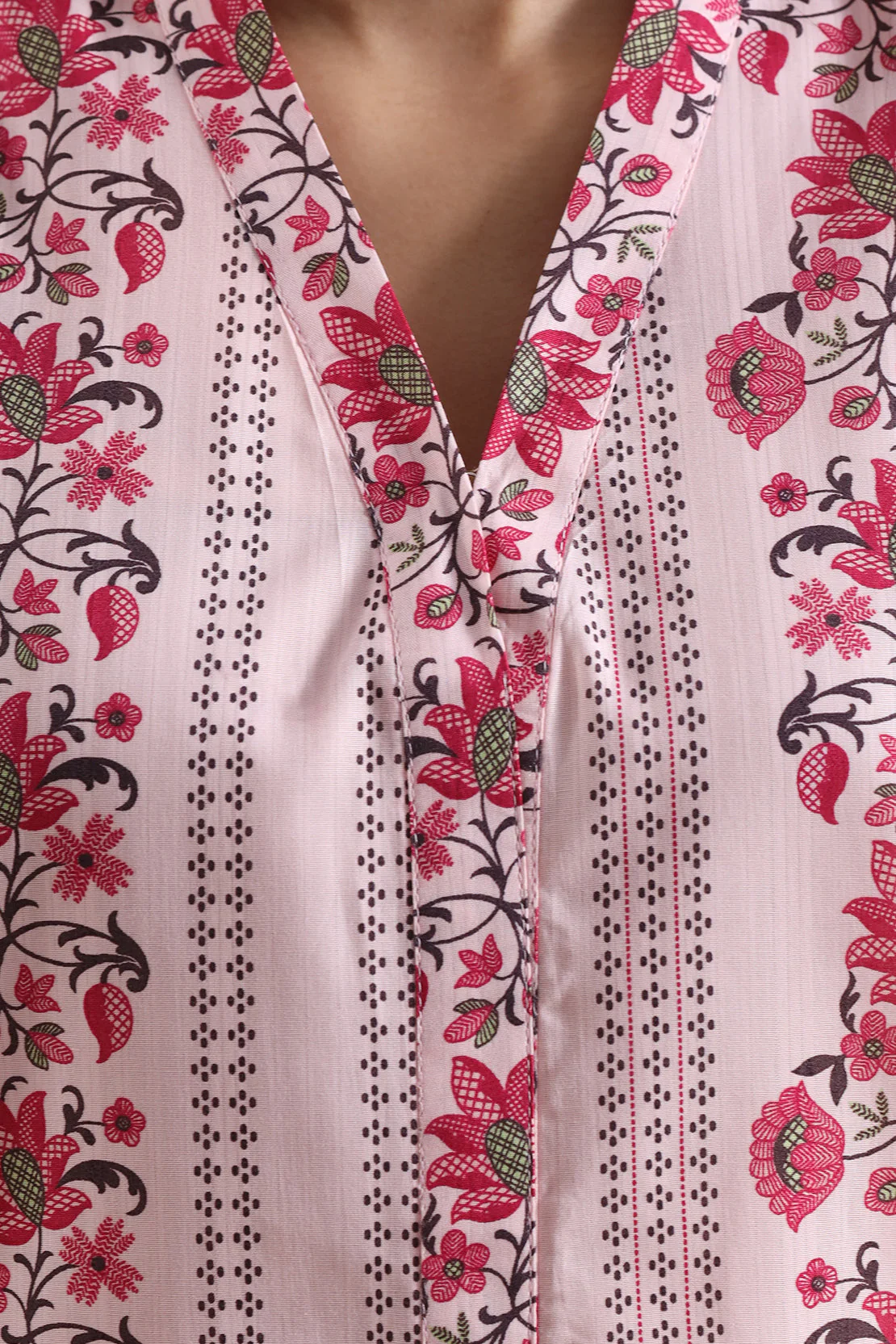 Unstitched Printed Self Strip Lawn 3 Piece - Image 5